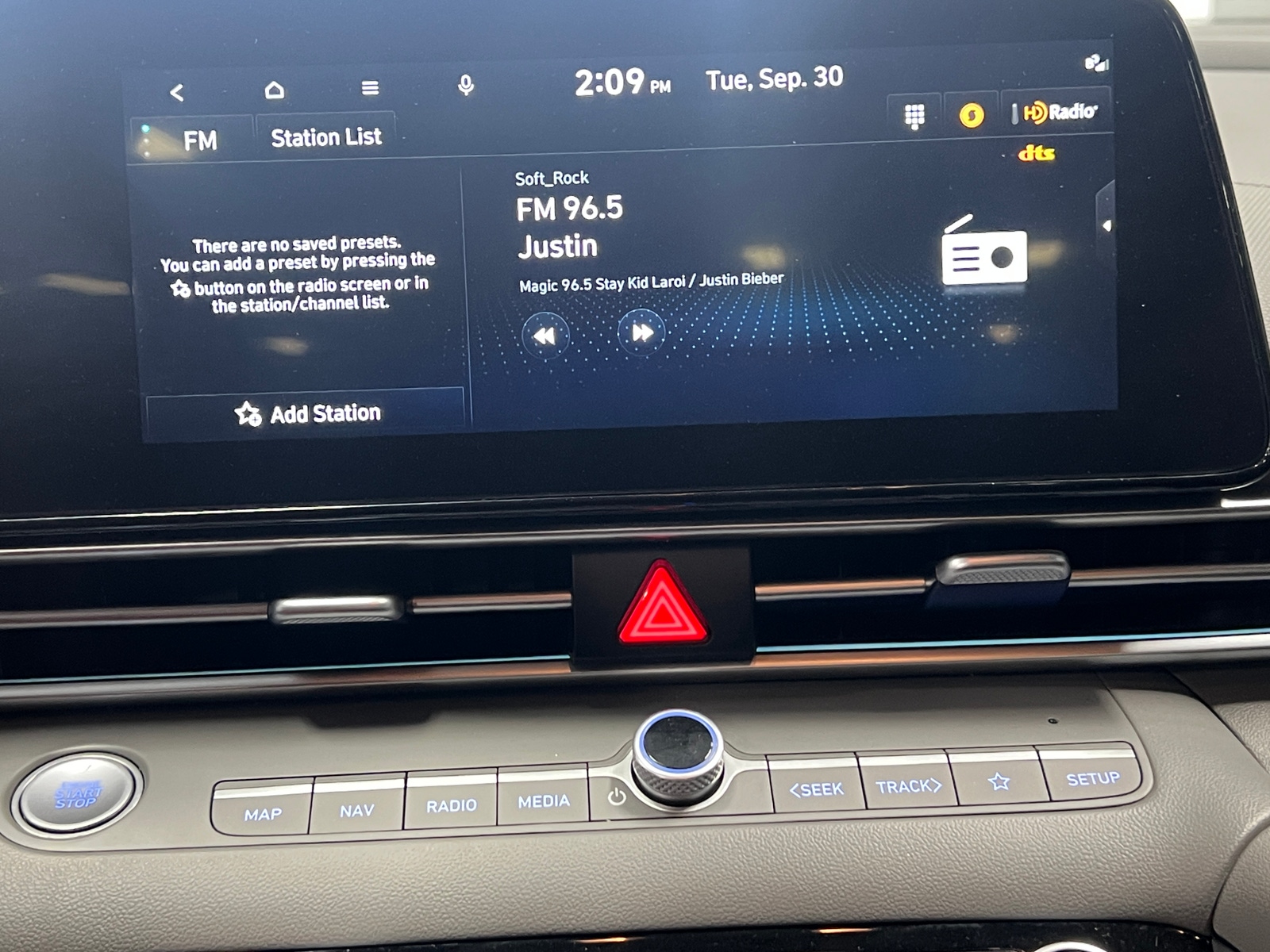 Thumbnail: 2024 Hyundai Elantra - 4