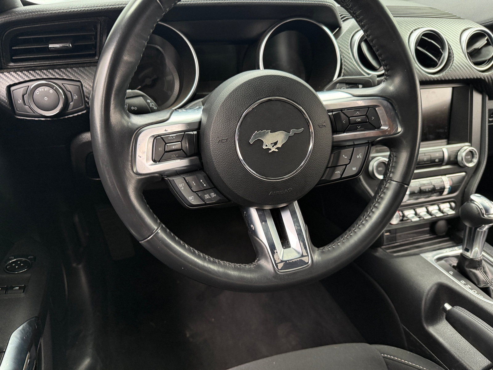 Thumbnail: 2022 Ford Mustang - 4