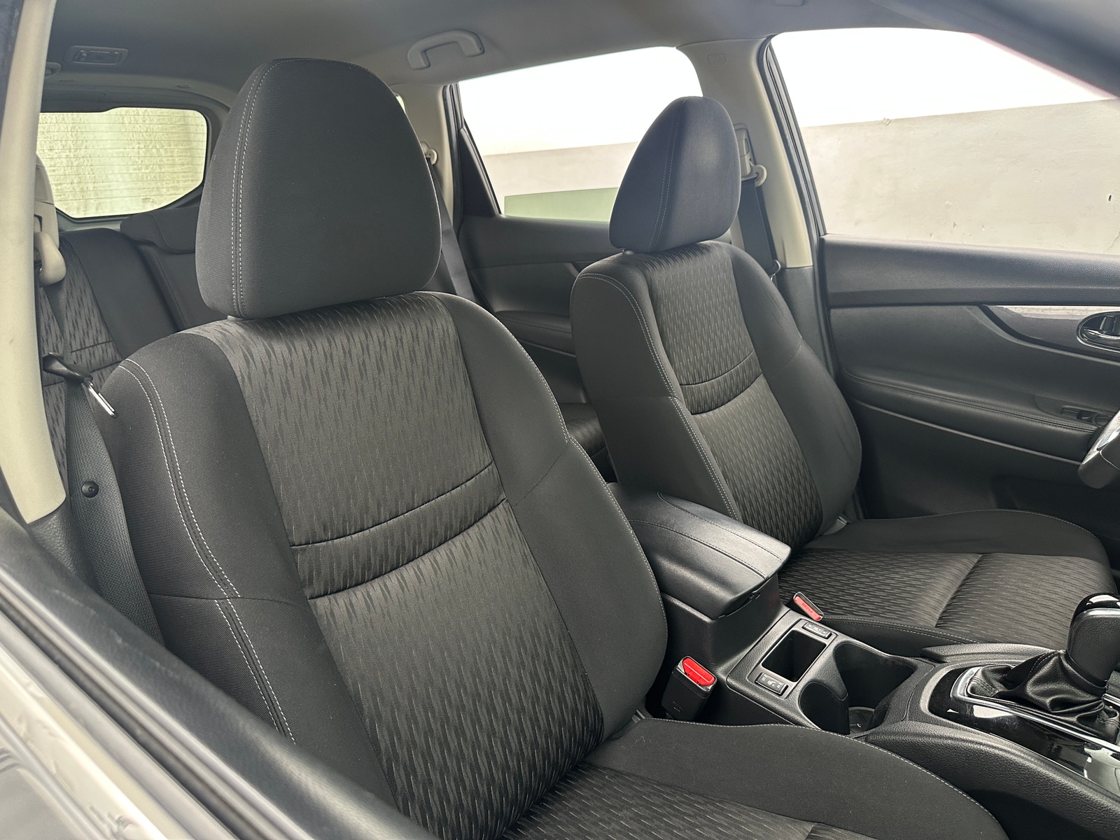 Thumbnail: 2017 Nissan Rogue - 2