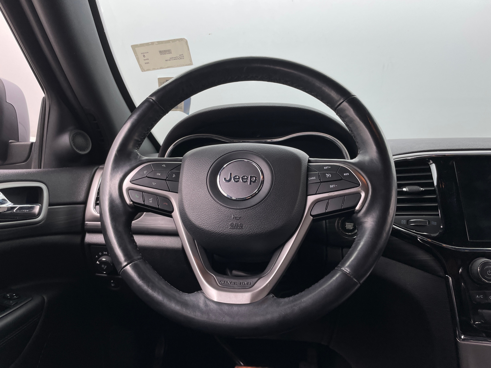 Thumbnail: 2020 Jeep Grand Cherokee - 4