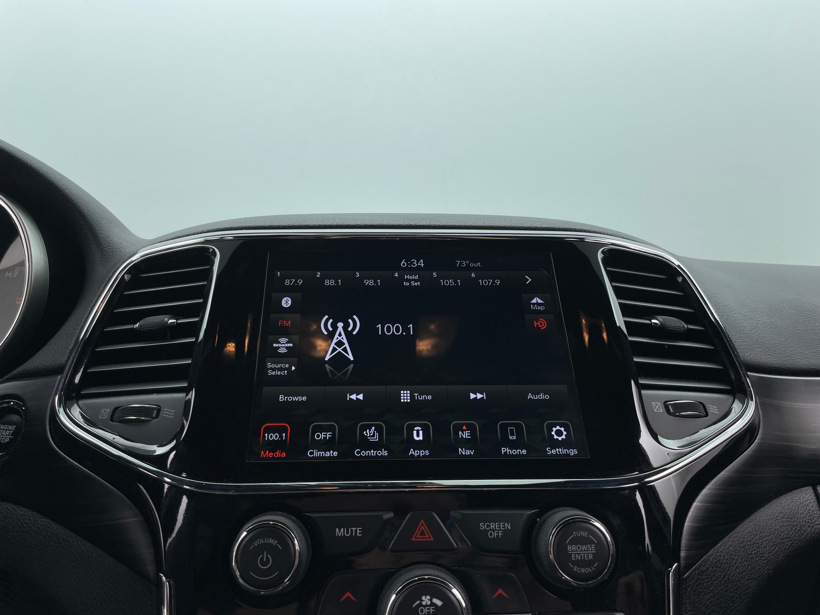 Thumbnail: 2020 Jeep Grand Cherokee - 3