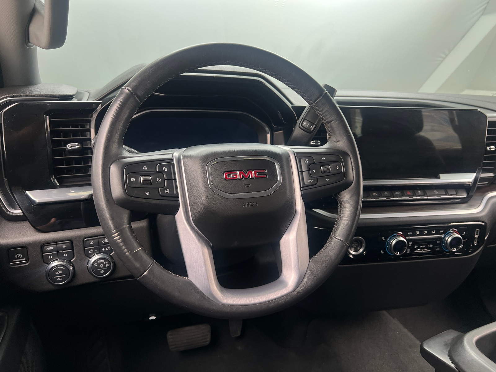 Thumbnail: 2022 GMC Sierra 1500 - 4