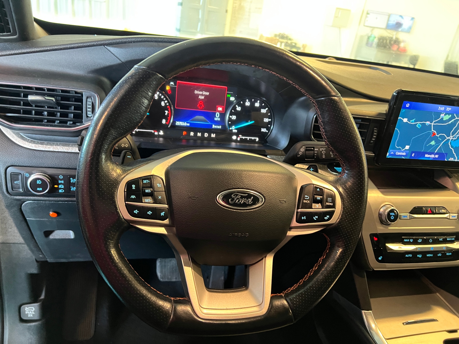 Thumbnail: 2022 Ford Explorer - 4
