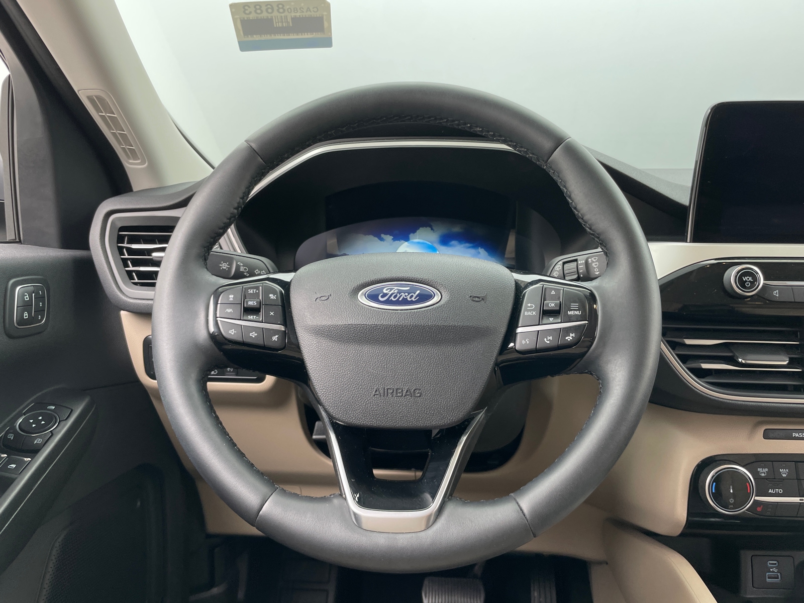 Thumbnail: 2022 Ford Escape - 4