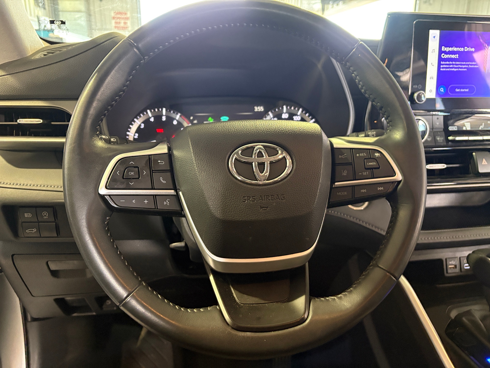 Thumbnail: 2024 Toyota Highlander - 5
