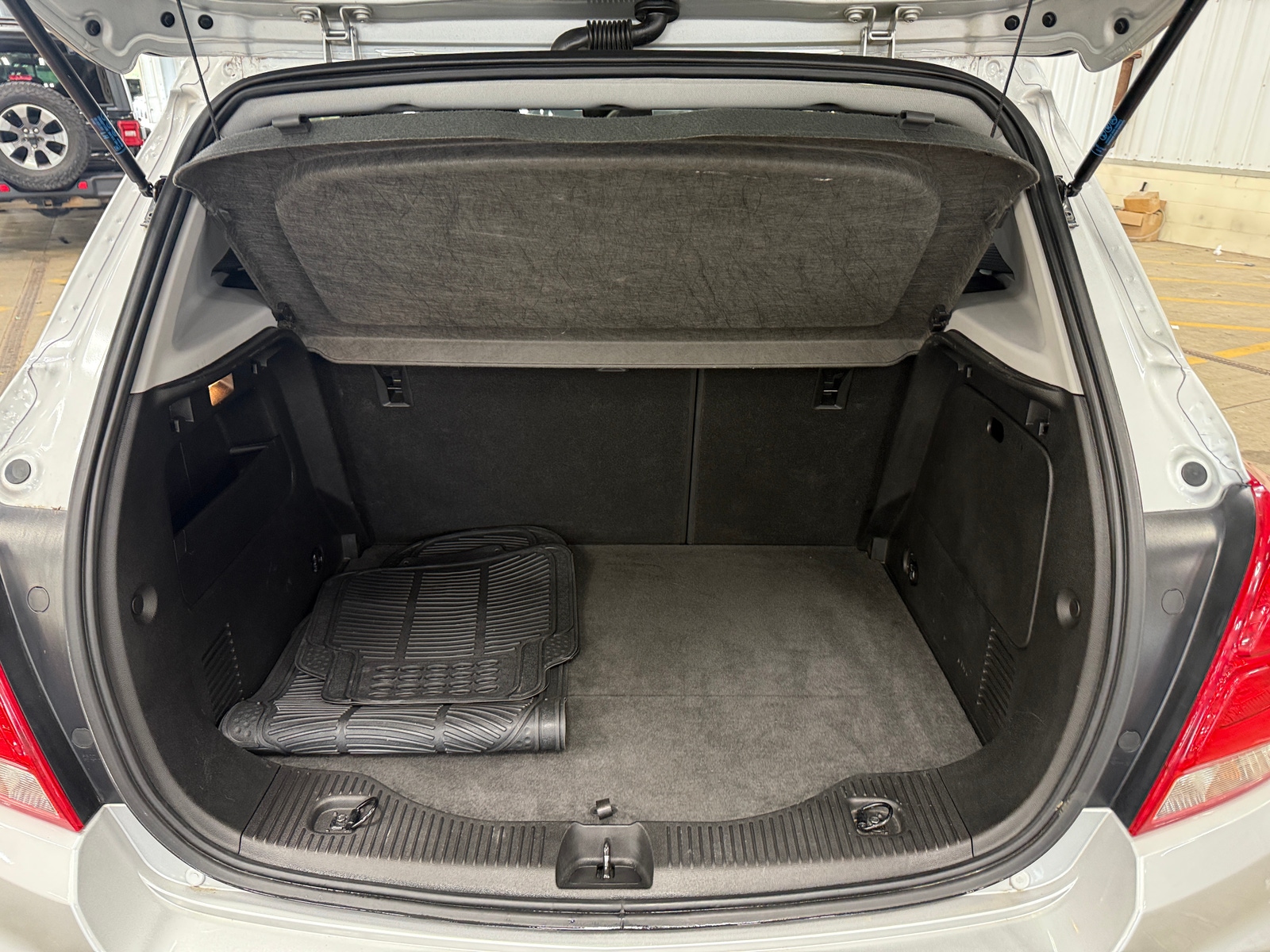 Thumbnail: 2019 Chevrolet Trax - 7