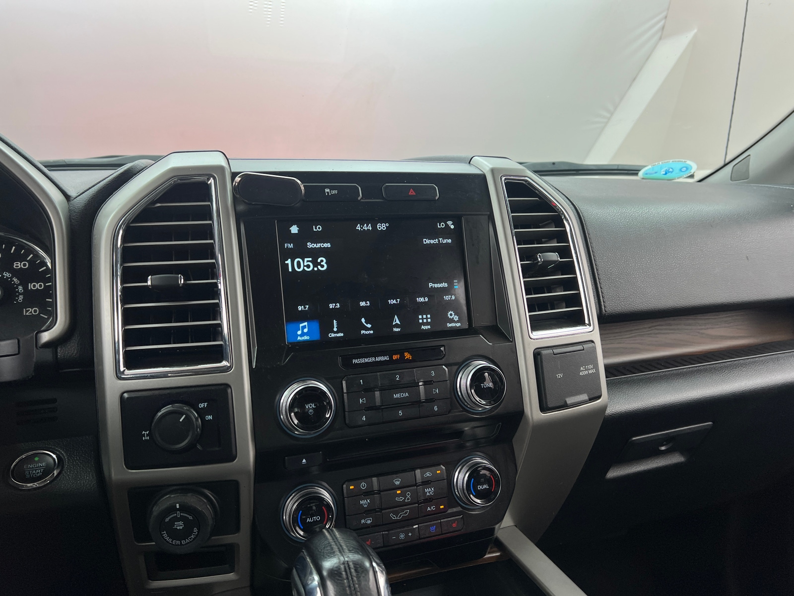 Thumbnail: 2016 Ford Econoline - 3