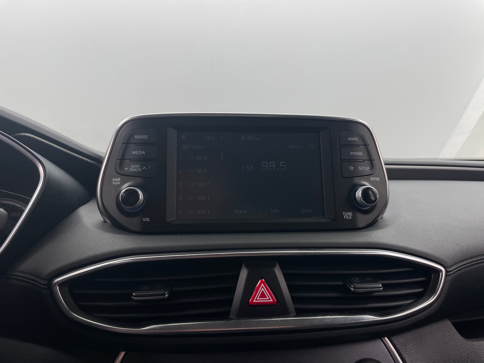 Thumbnail: 2020 Hyundai Santa Fe - 4