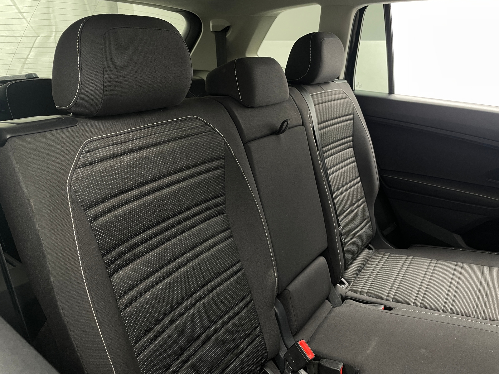 Thumbnail: 2023 Volkswagen Tiguan - 6