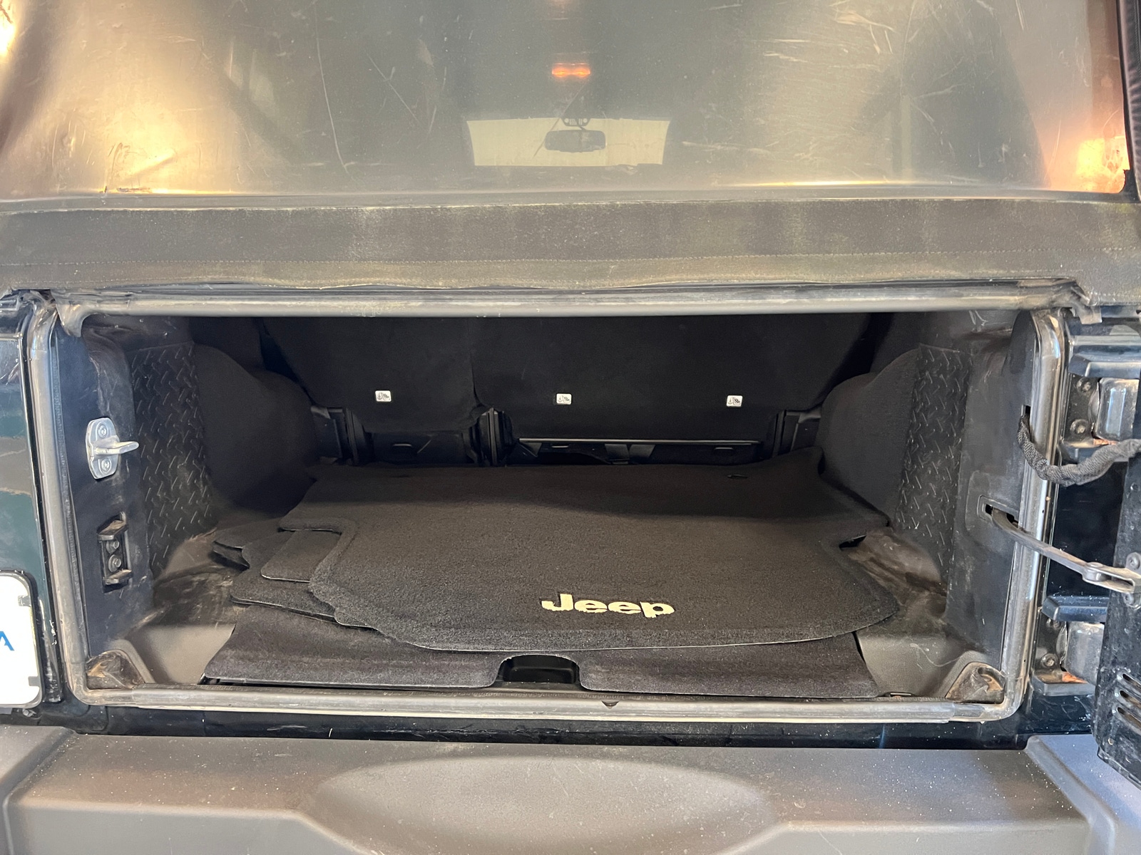 Thumbnail: 2013 Jeep Wrangler - 7