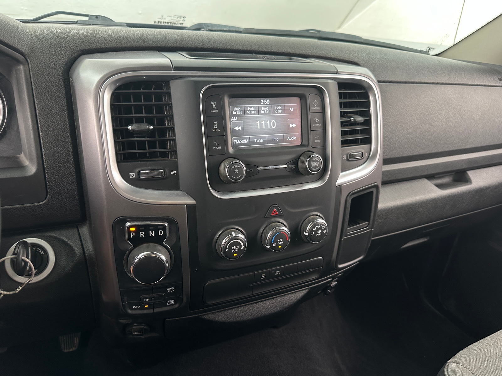 Thumbnail: 2022 RAM 1500 Classic - 4