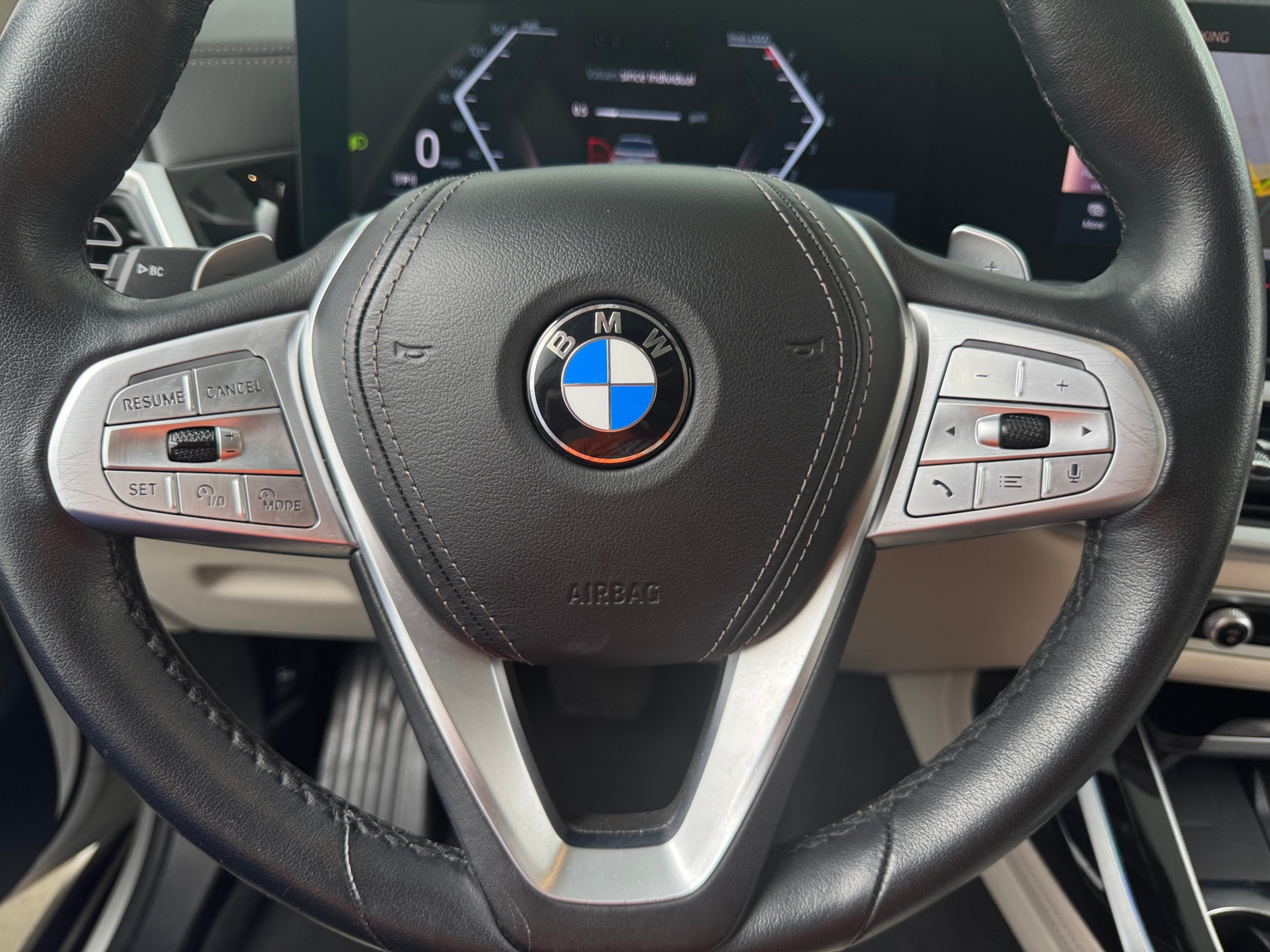 Thumbnail: 2023 BMW X7 - 4
