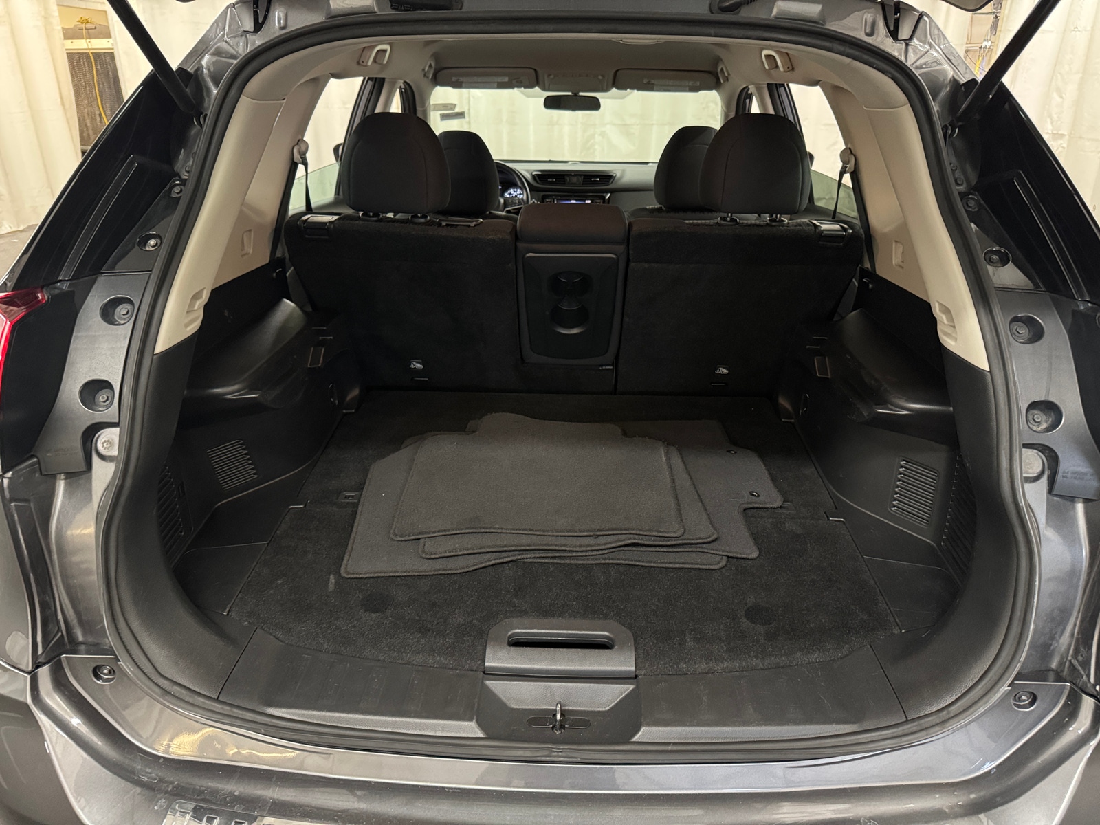 Thumbnail: 2018 Nissan Rogue - 7