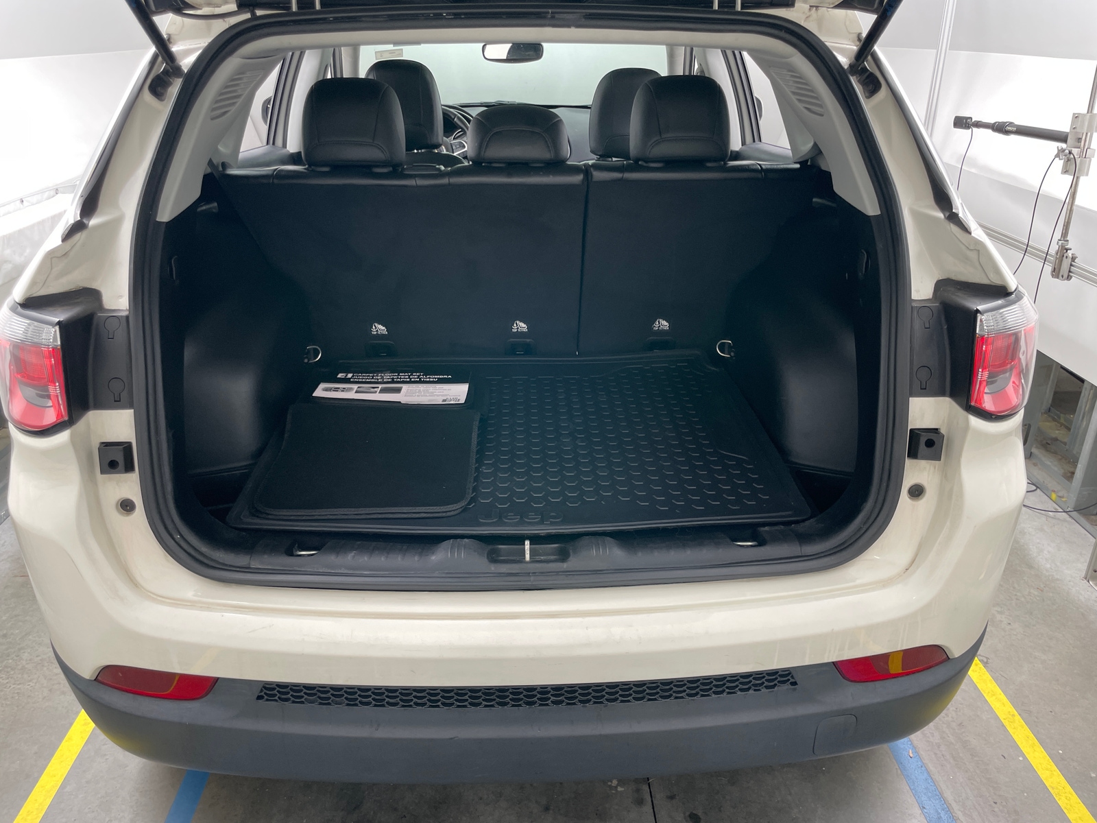 Thumbnail: 2020 Jeep Compass - 7