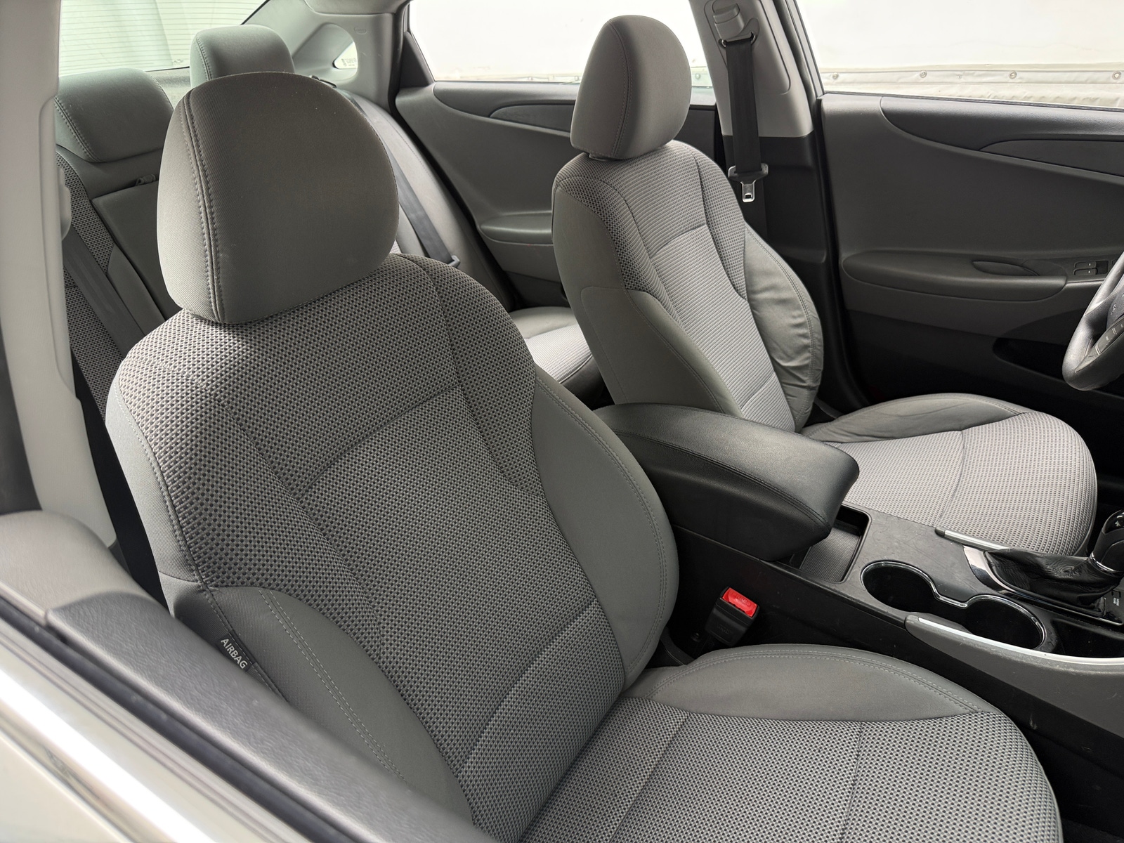 Thumbnail: 2011 Hyundai Sonata - 2