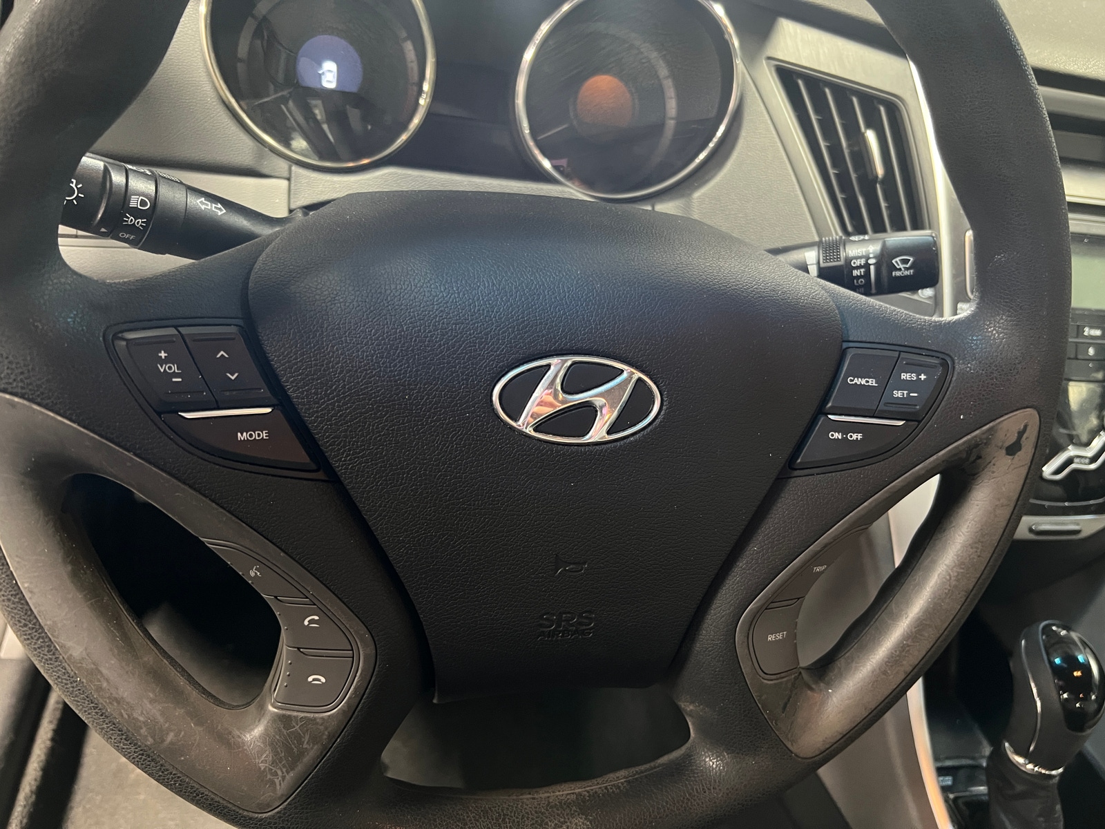 Thumbnail: 2011 Hyundai Sonata - 5