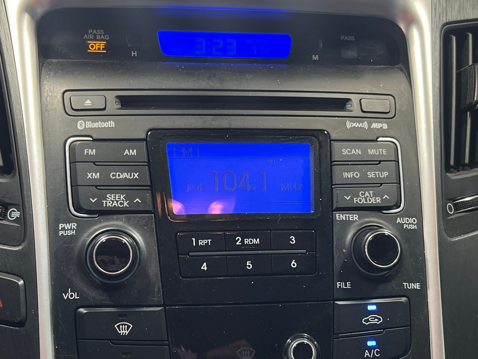 Thumbnail: 2011 Hyundai Sonata - 4