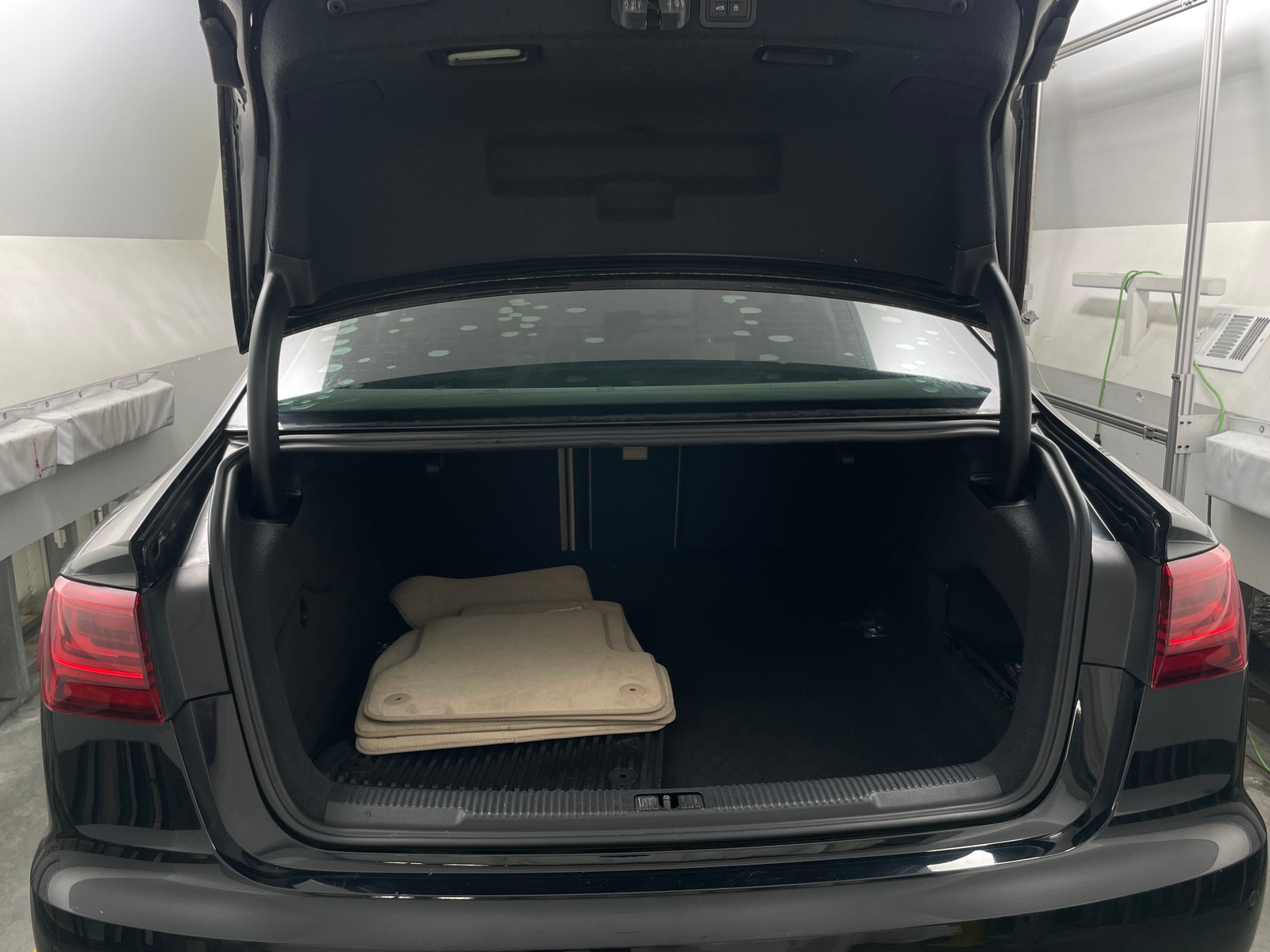 Thumbnail: 2016 Audi A6 - 6