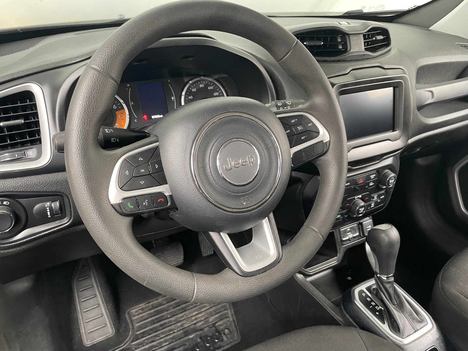 Thumbnail: 2021 Jeep Renegade - 5