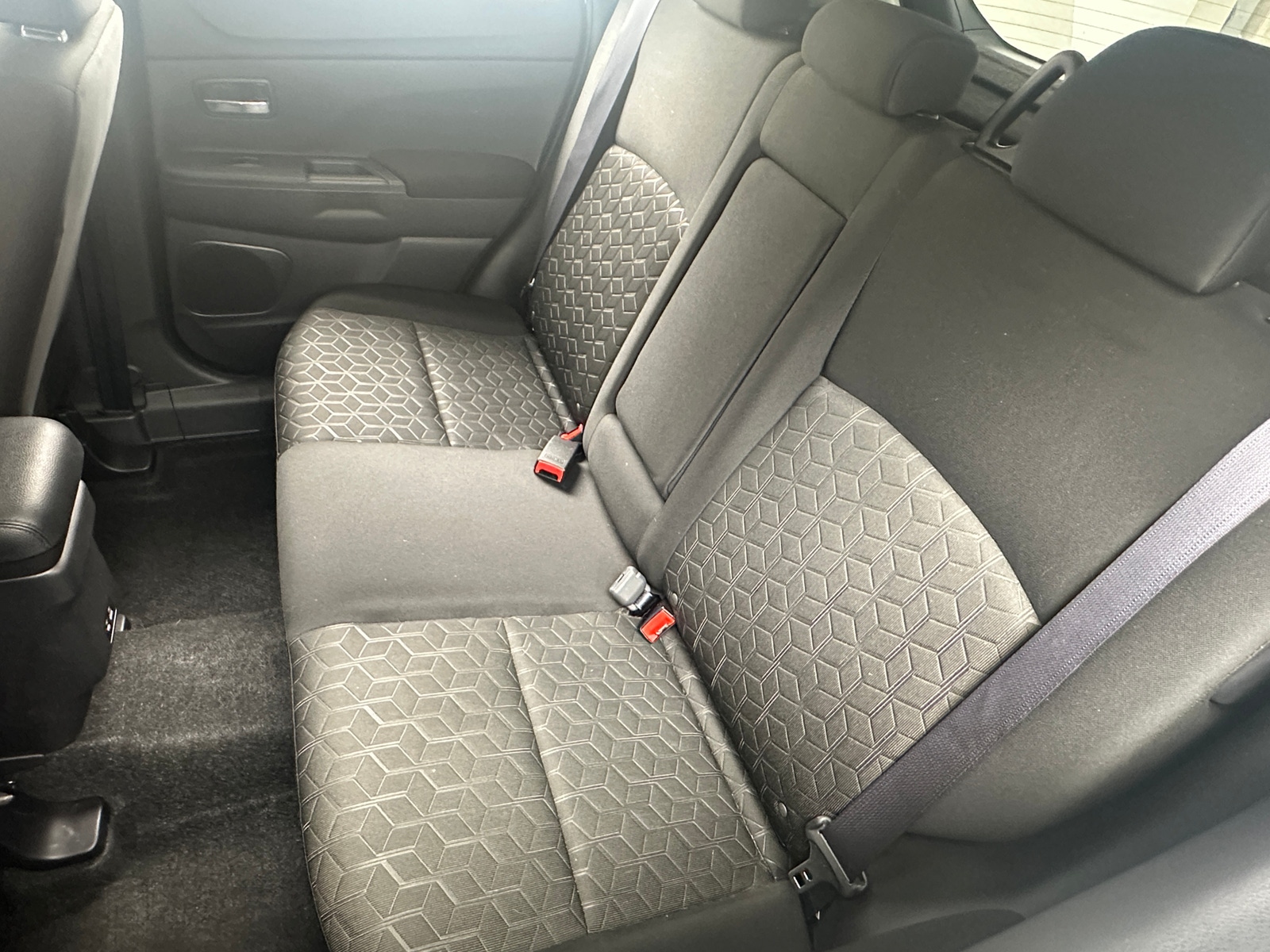 Thumbnail: 2024 Mitsubishi Outlander Sport - 6