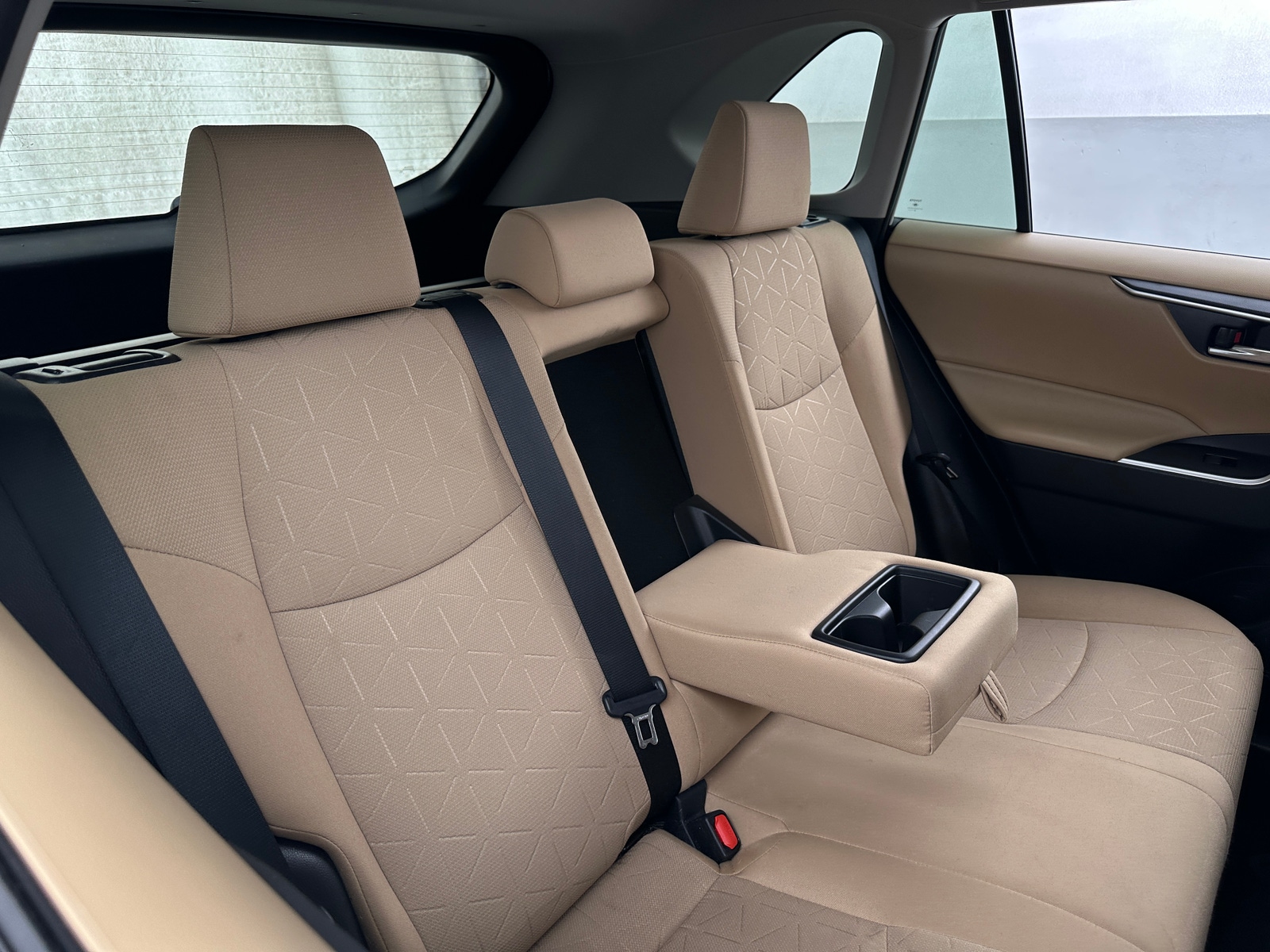 Thumbnail: 2021 Toyota RAV4 - 6