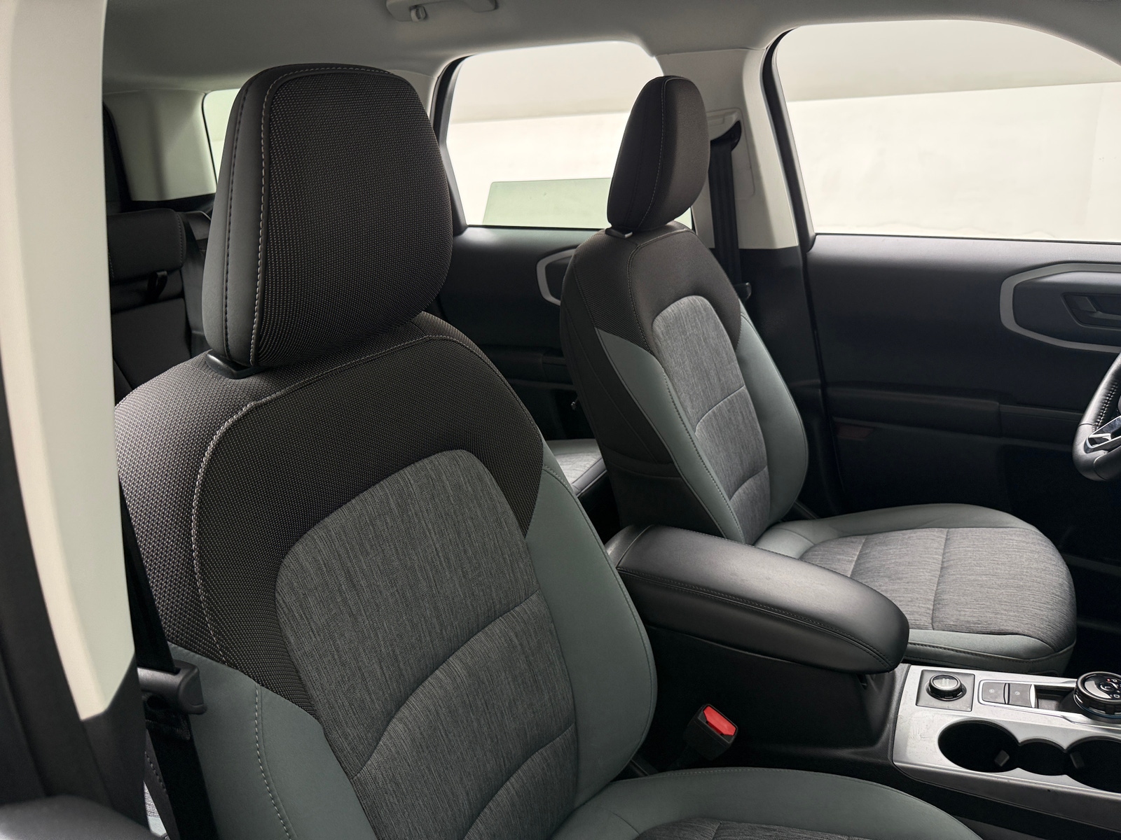 Thumbnail: 2022 Ford Bronco Sport - 2