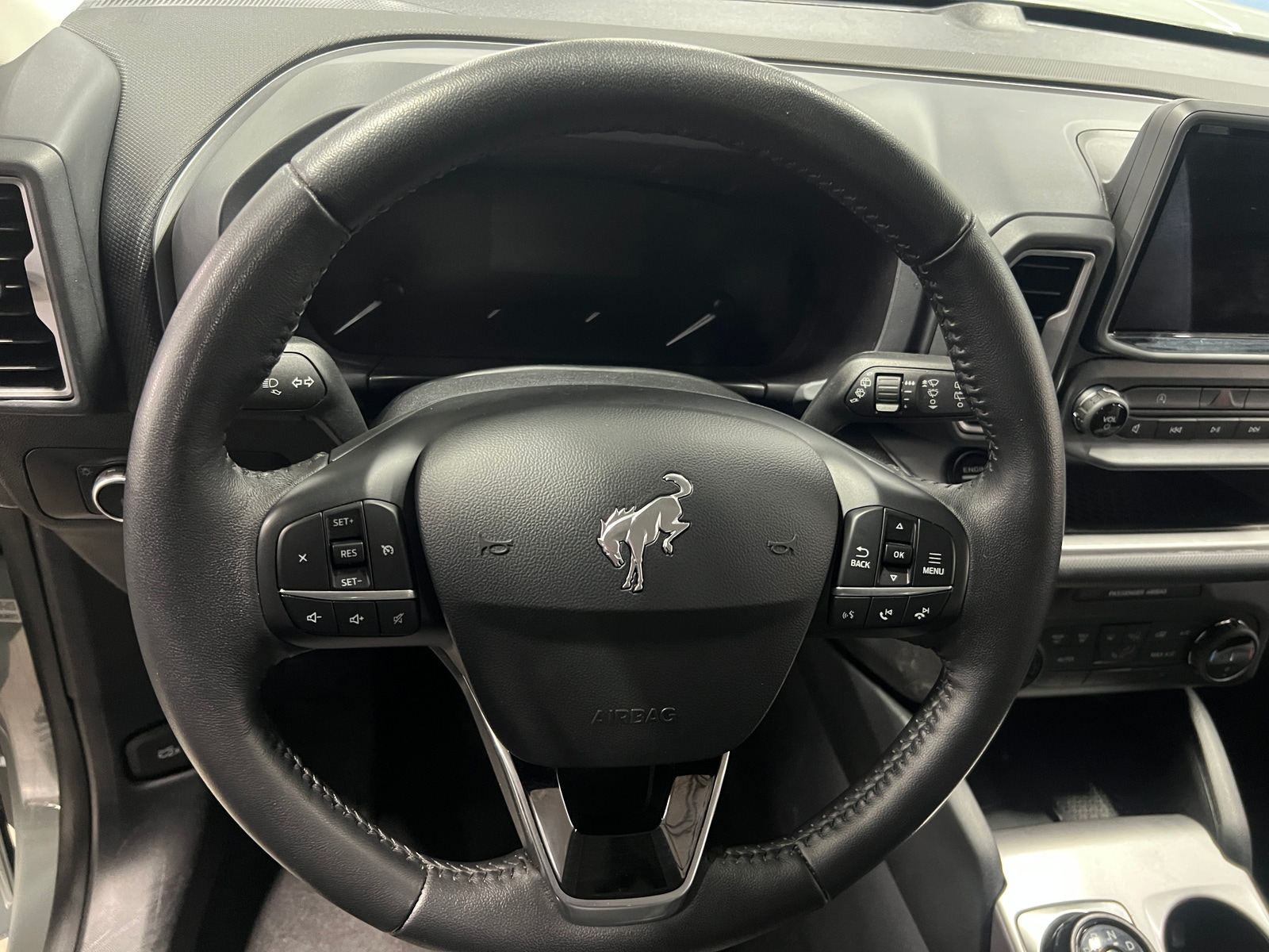 Thumbnail: 2022 Ford Bronco Sport - 5