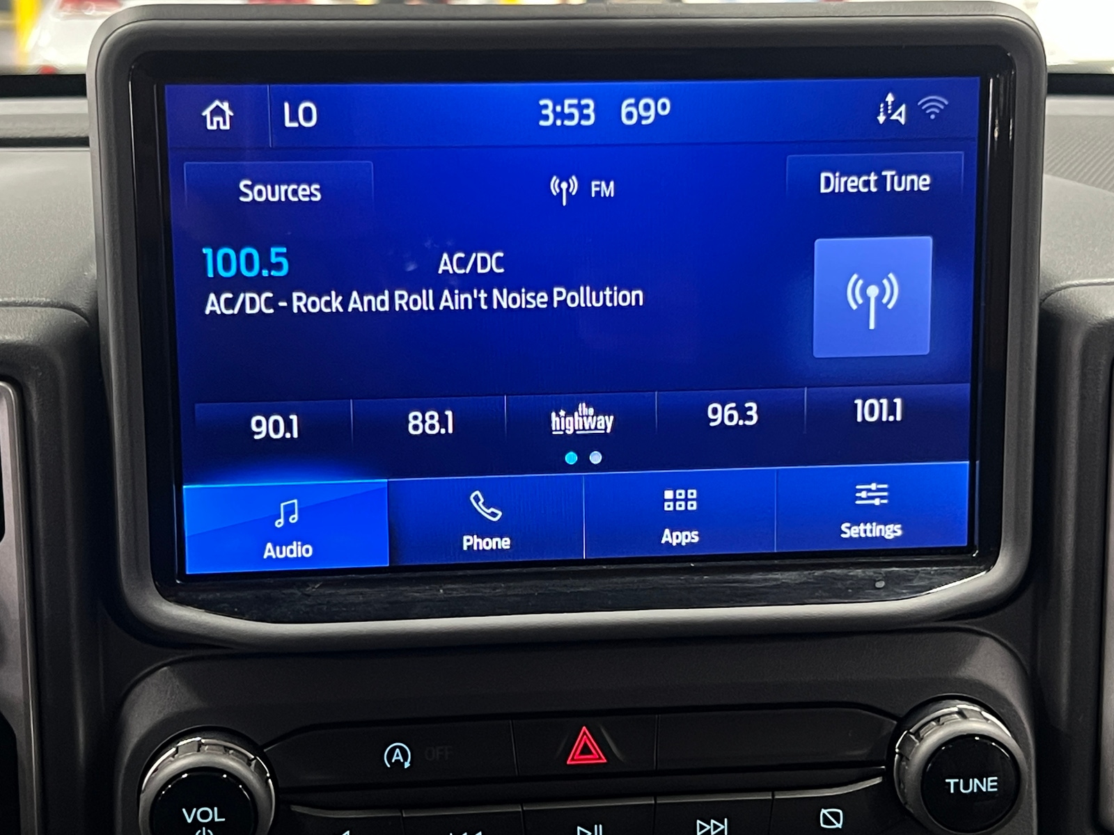 Thumbnail: 2022 Ford Bronco Sport - 4