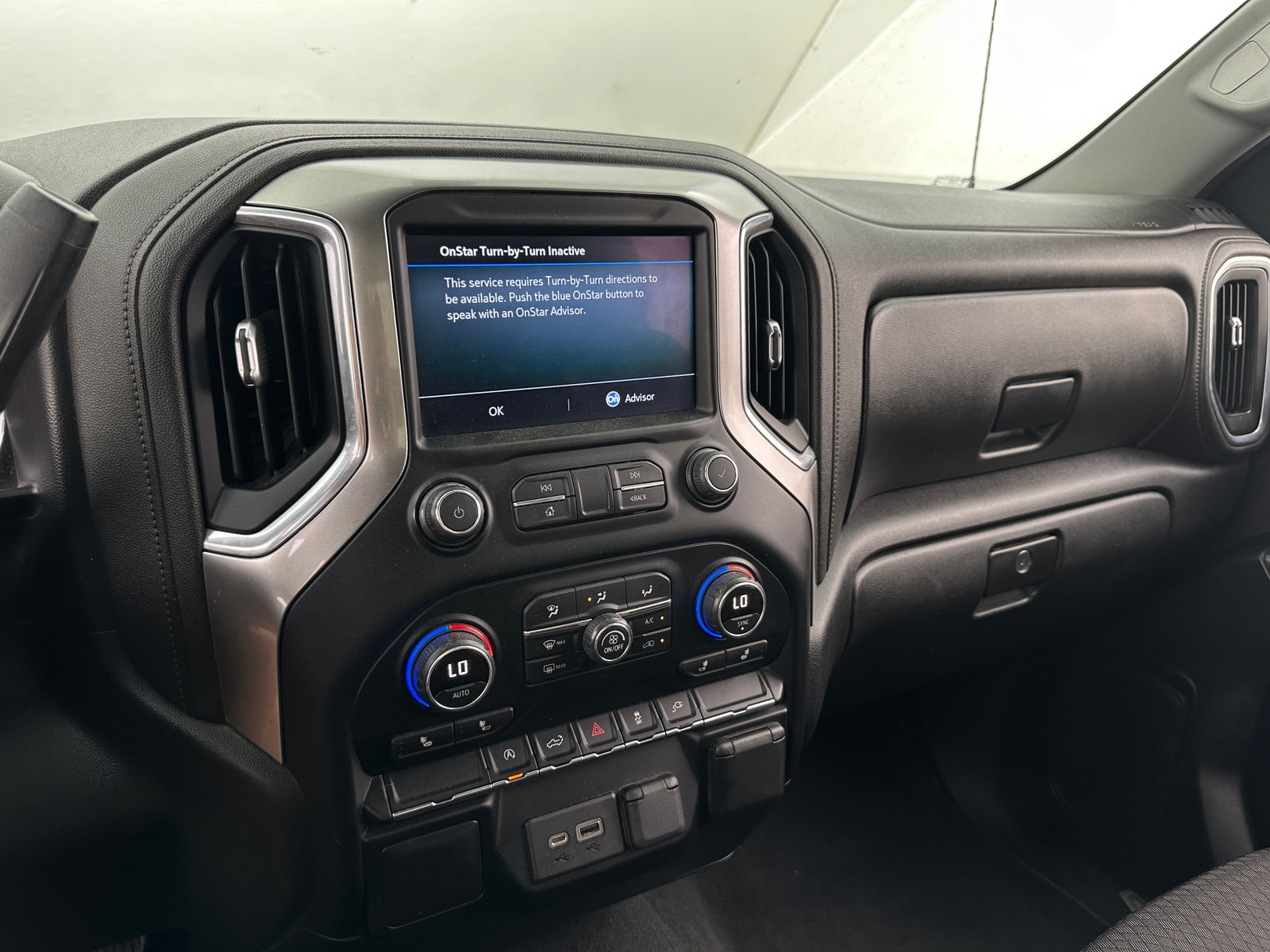 Thumbnail: 2021 Chevrolet Silverado 1500 - 4