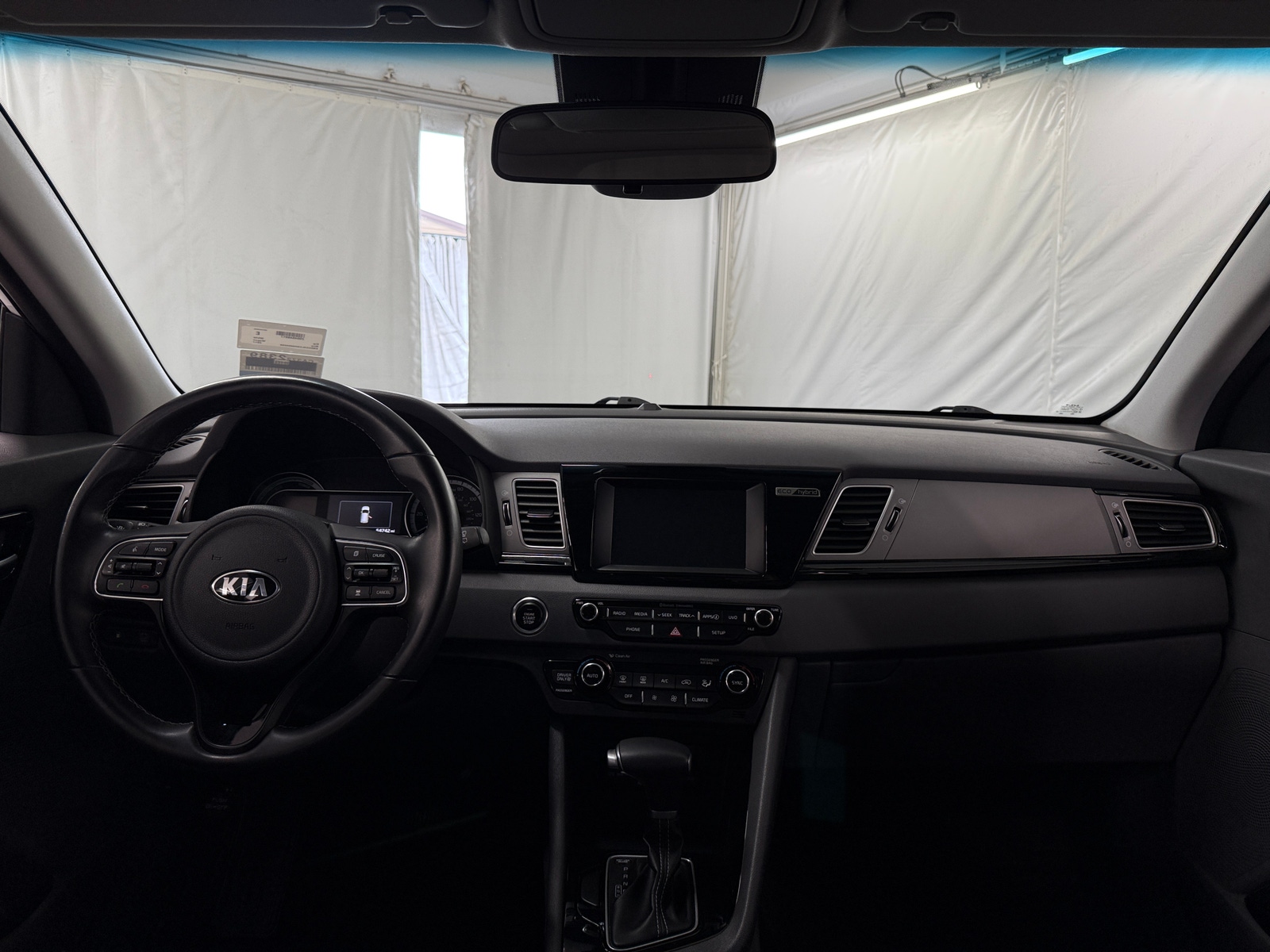 Thumbnail: 2017 Kia Niro - 2