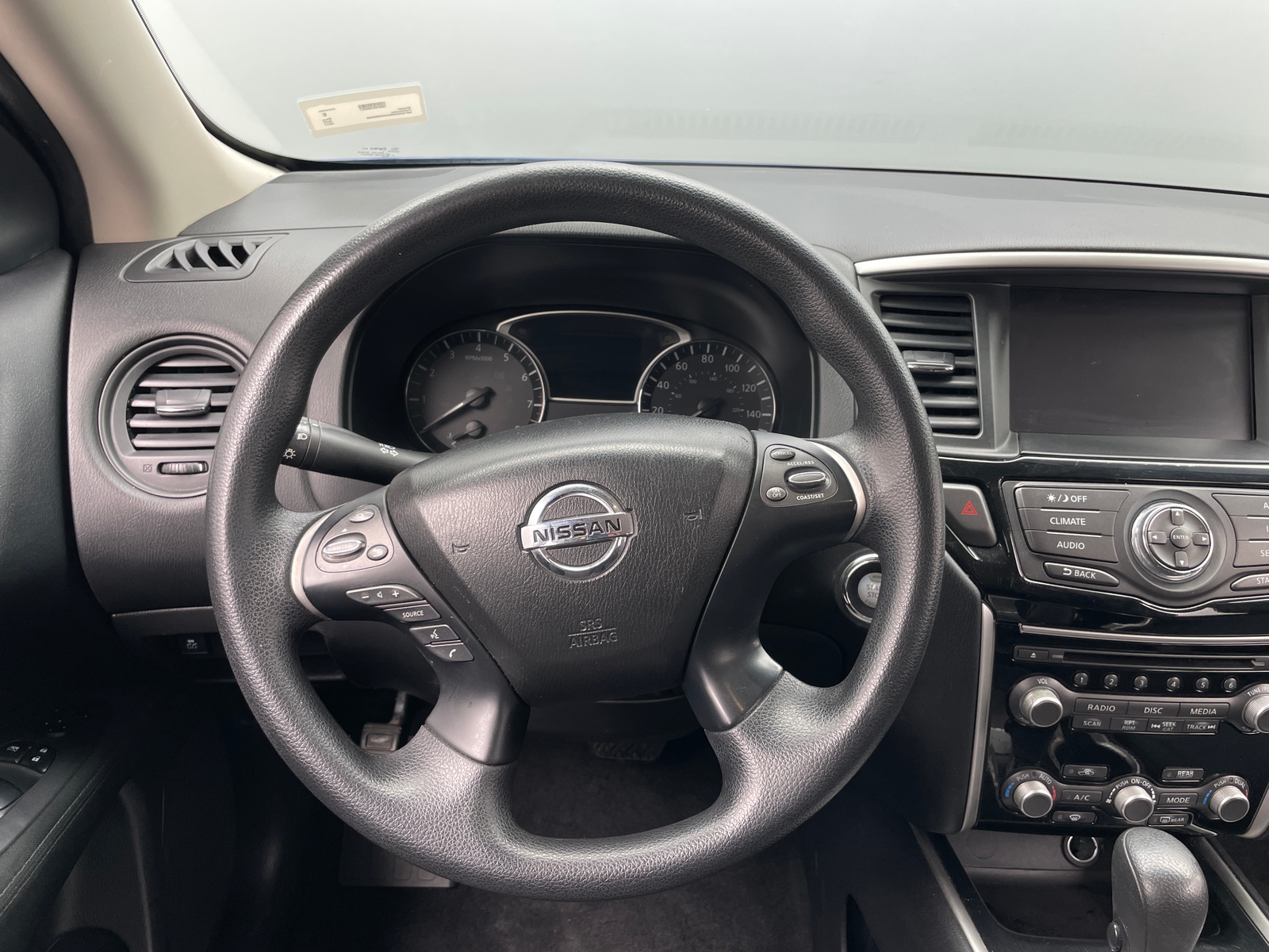 Thumbnail: 2017 Nissan Pathfinder - 5