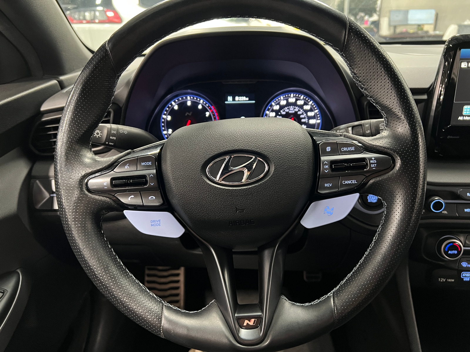 Thumbnail: 2019 Hyundai Veloster - 4