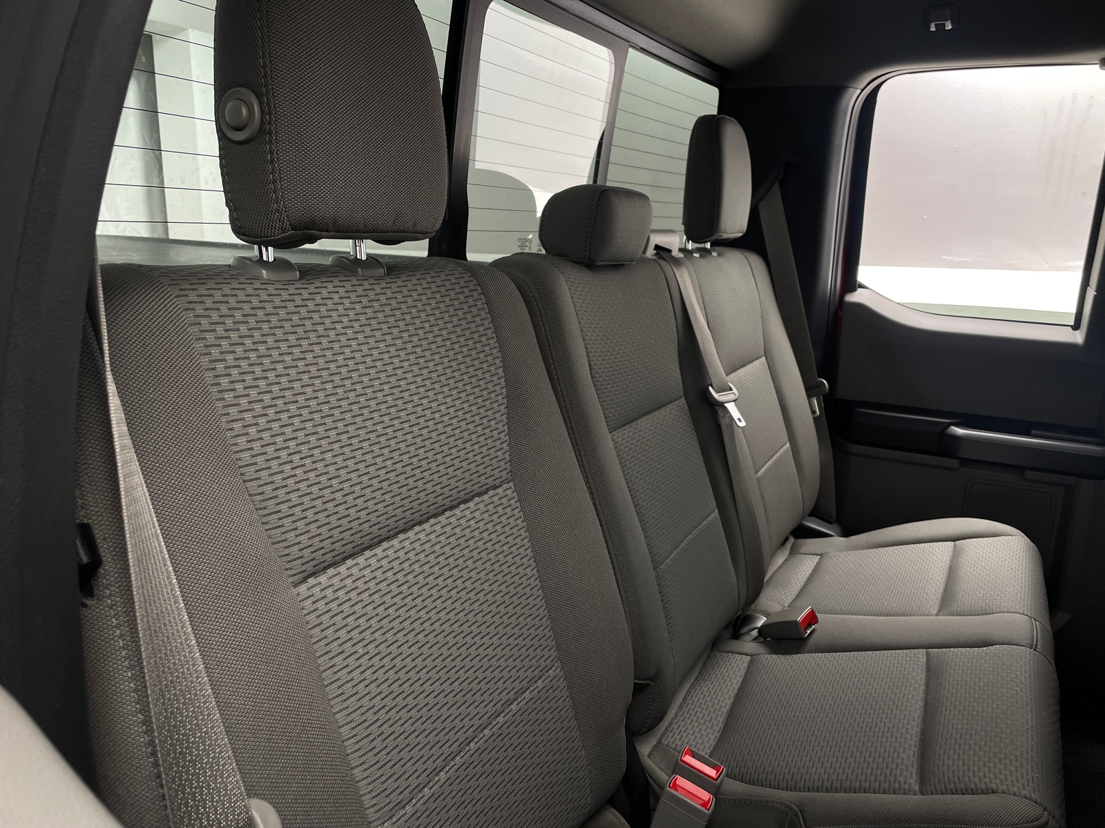 Thumbnail: 2019 Ford Econoline - 6