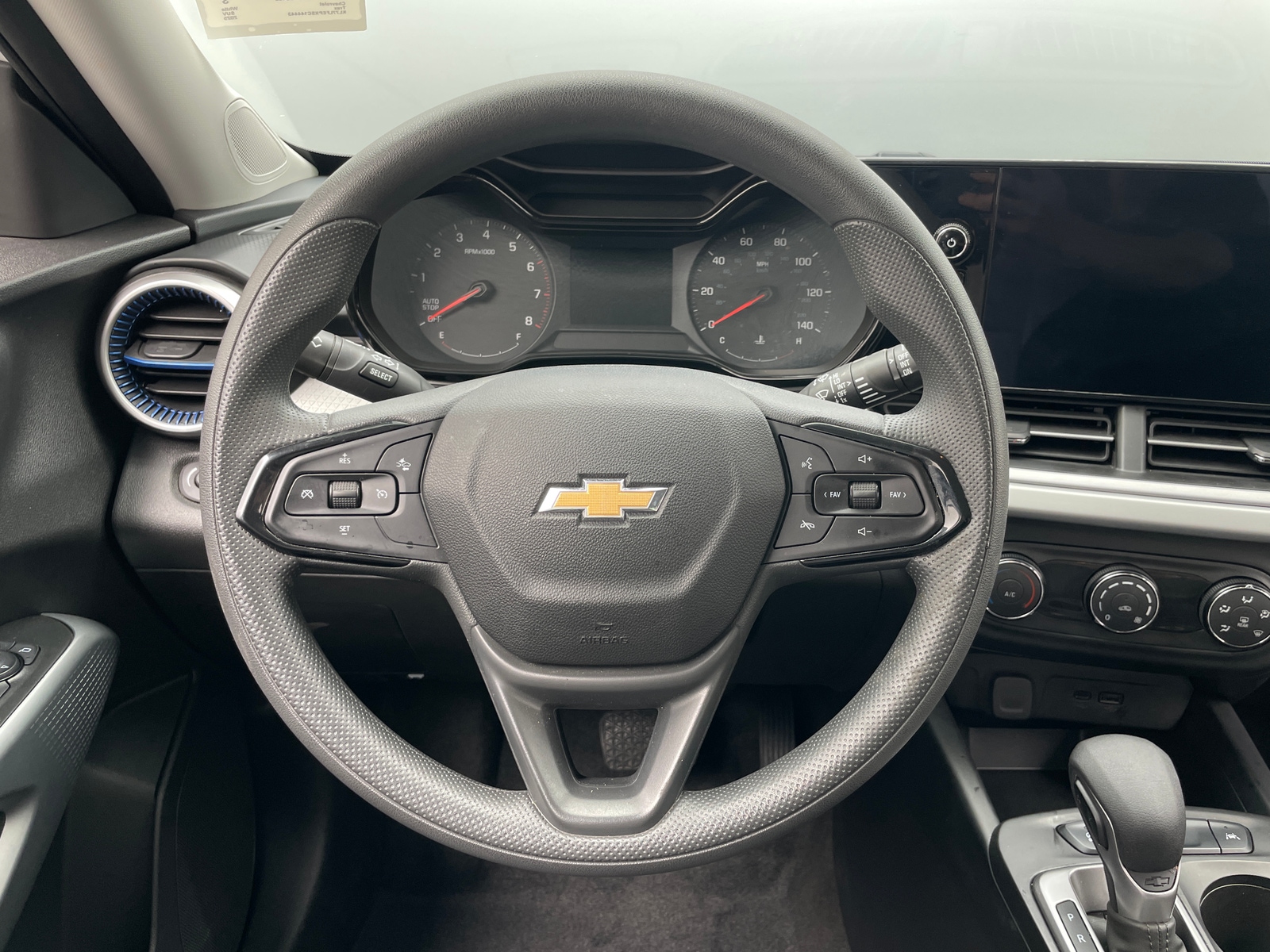 Thumbnail: 2025 Chevrolet Trax - 5