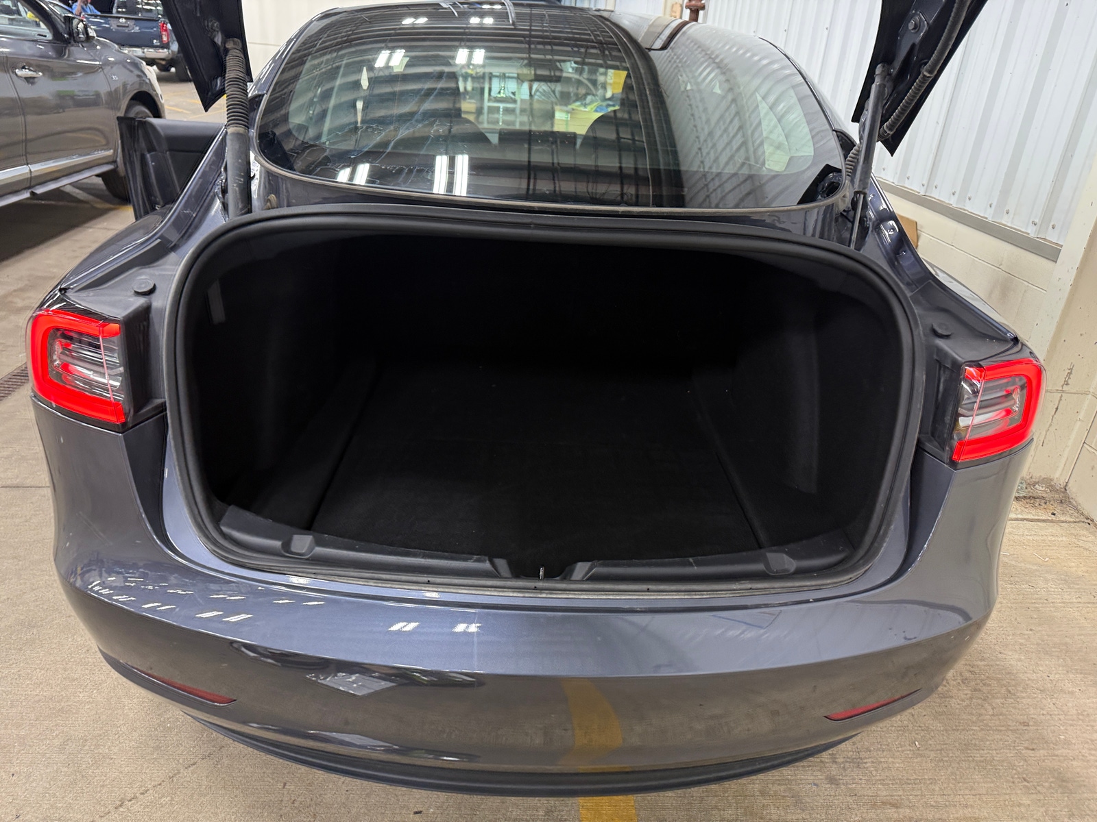 Thumbnail: 2023 Tesla Model 3 - 6