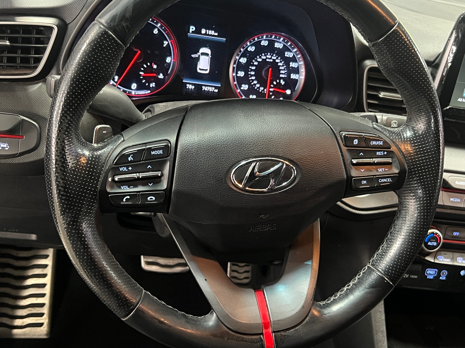 Thumbnail: 2020 Hyundai Veloster - 3
