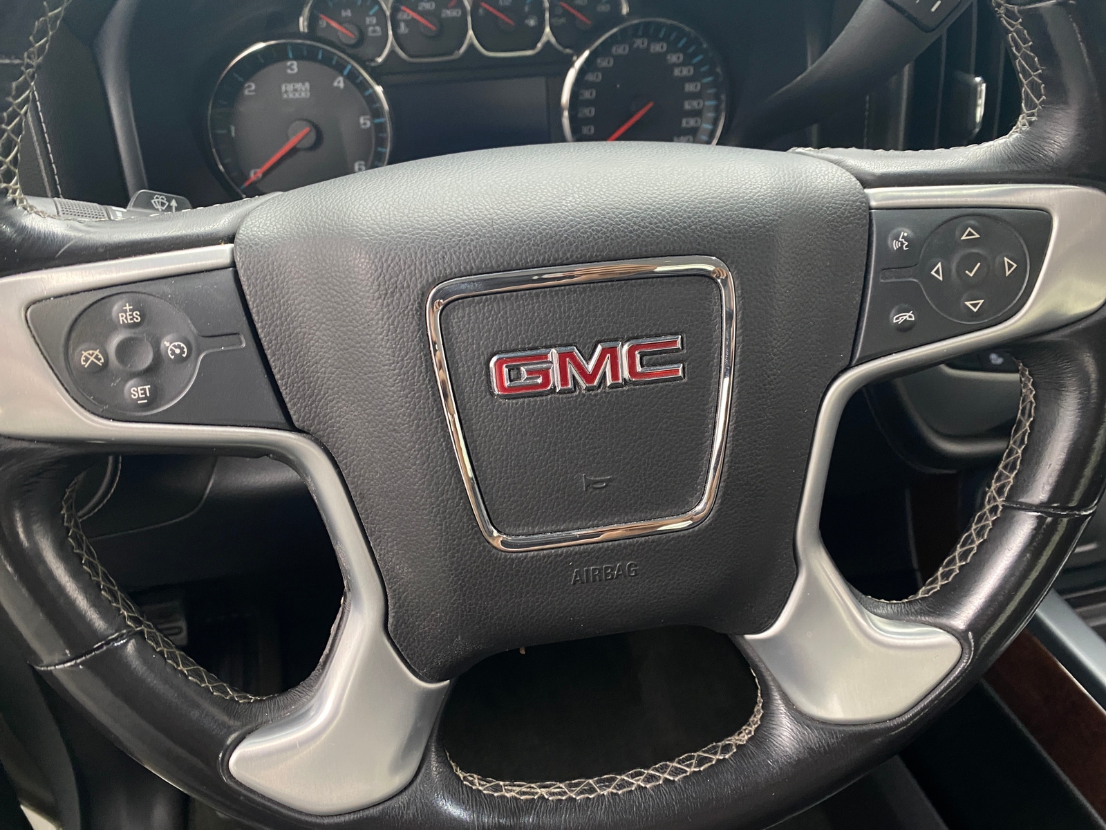 Thumbnail: 2017 GMC Sierra 1500 - 4