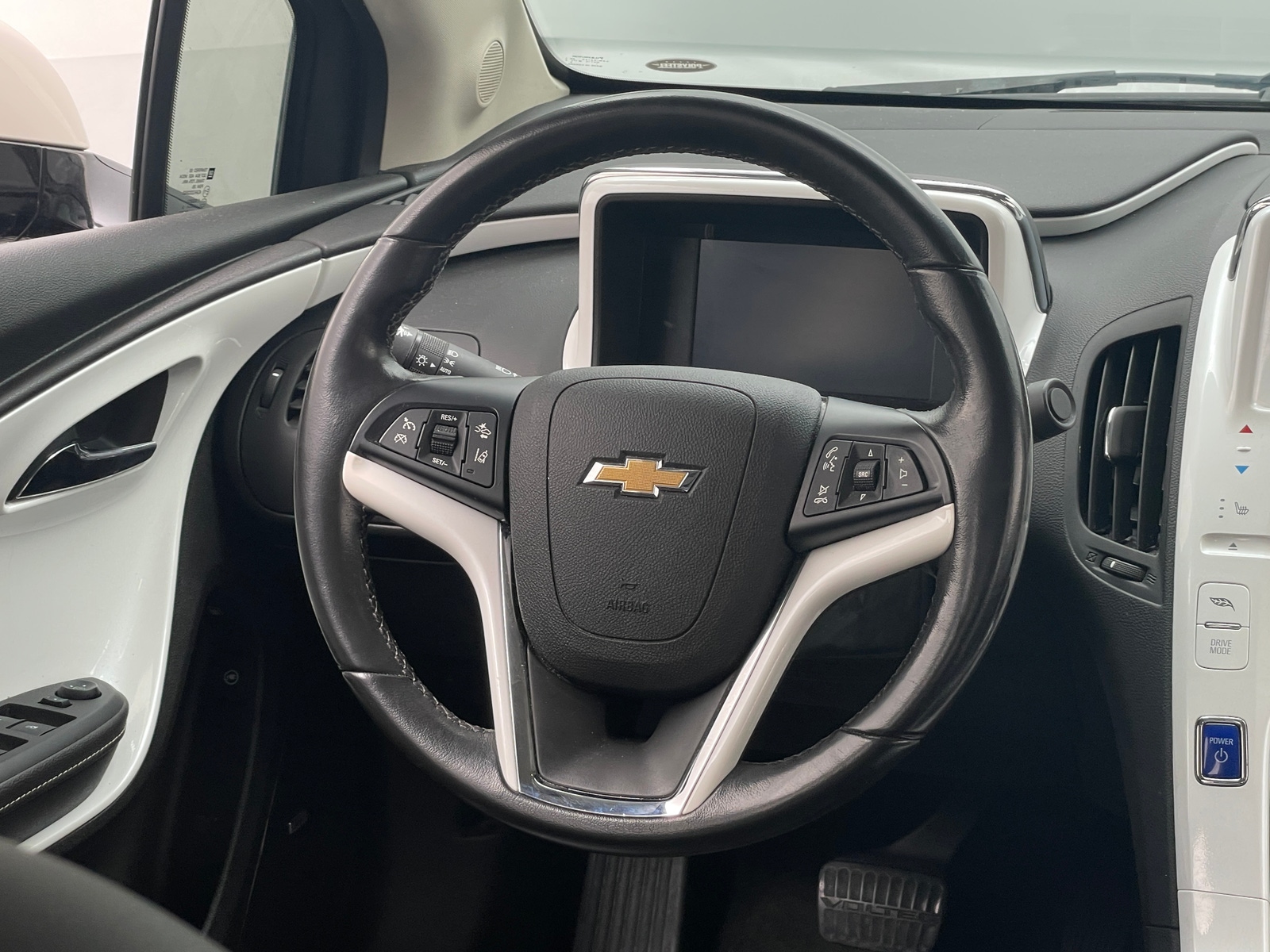 Thumbnail: 2013 Chevrolet Volt - 4