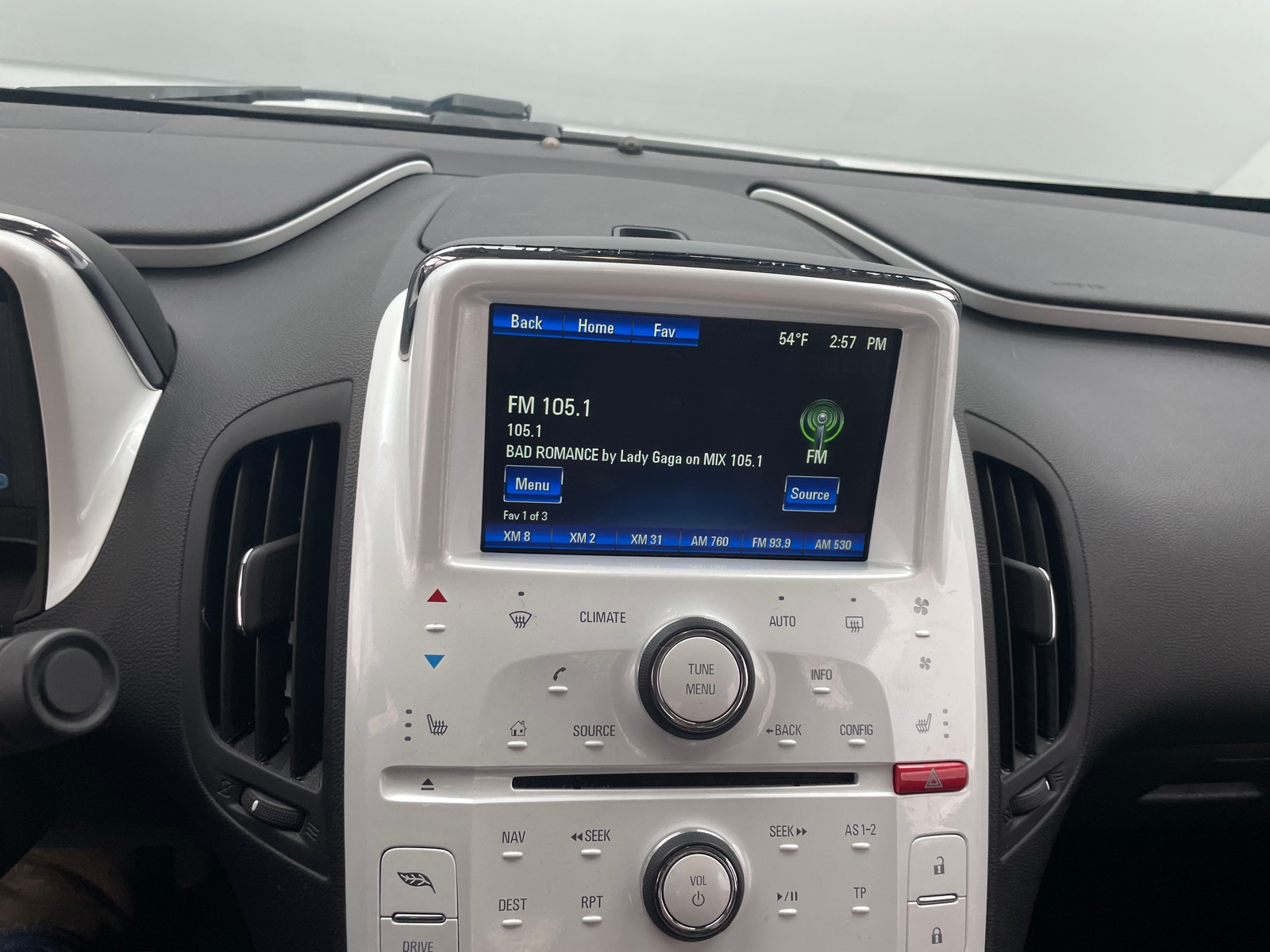 Thumbnail: 2013 Chevrolet Volt - 3