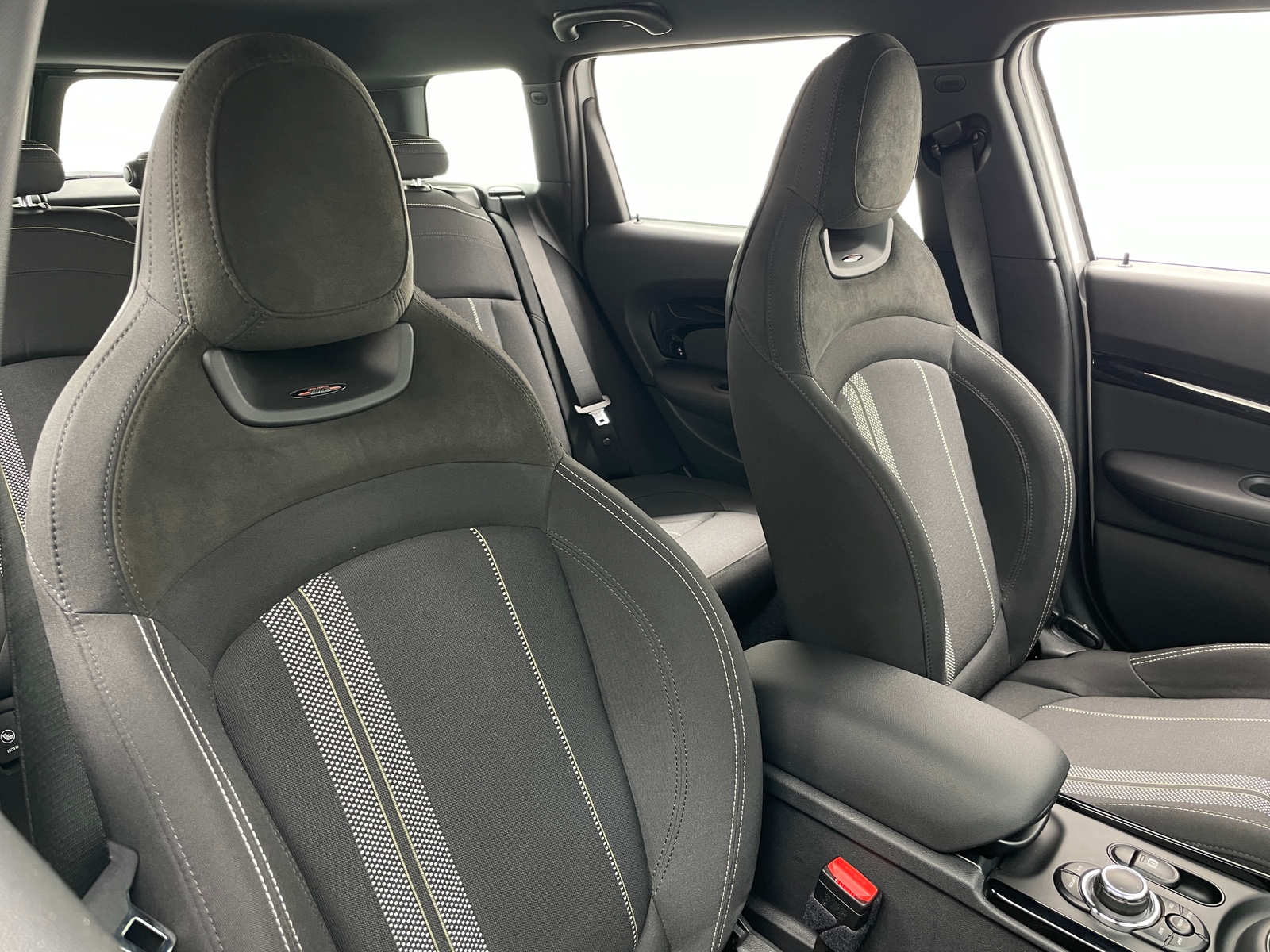 Thumbnail: 2023 MINI Cooper Clubman - 2