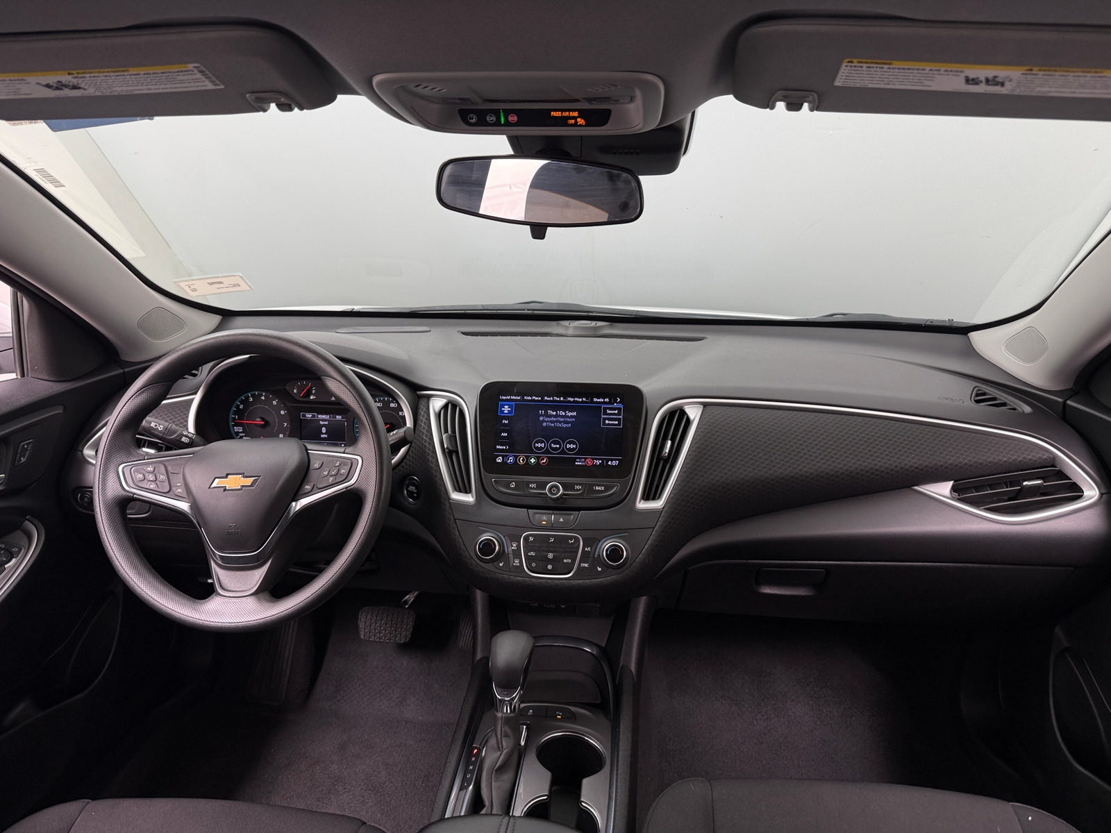 Thumbnail: 2024 Chevrolet Malibu - 3