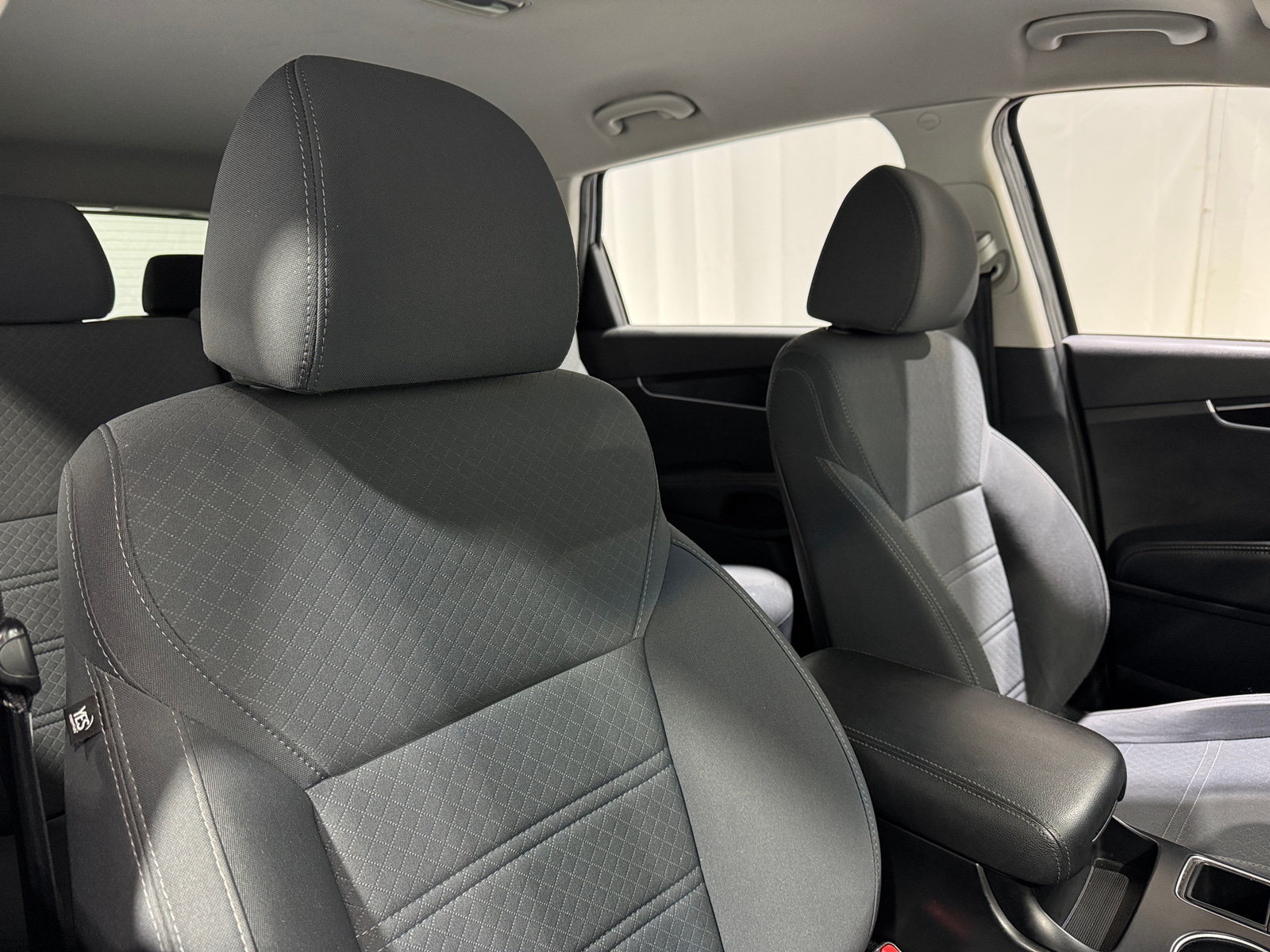 Thumbnail: 2019 Kia Sorento - 2