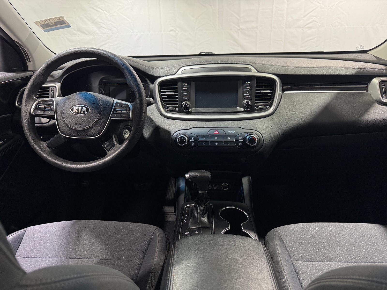 Thumbnail: 2019 Kia Sorento - 3