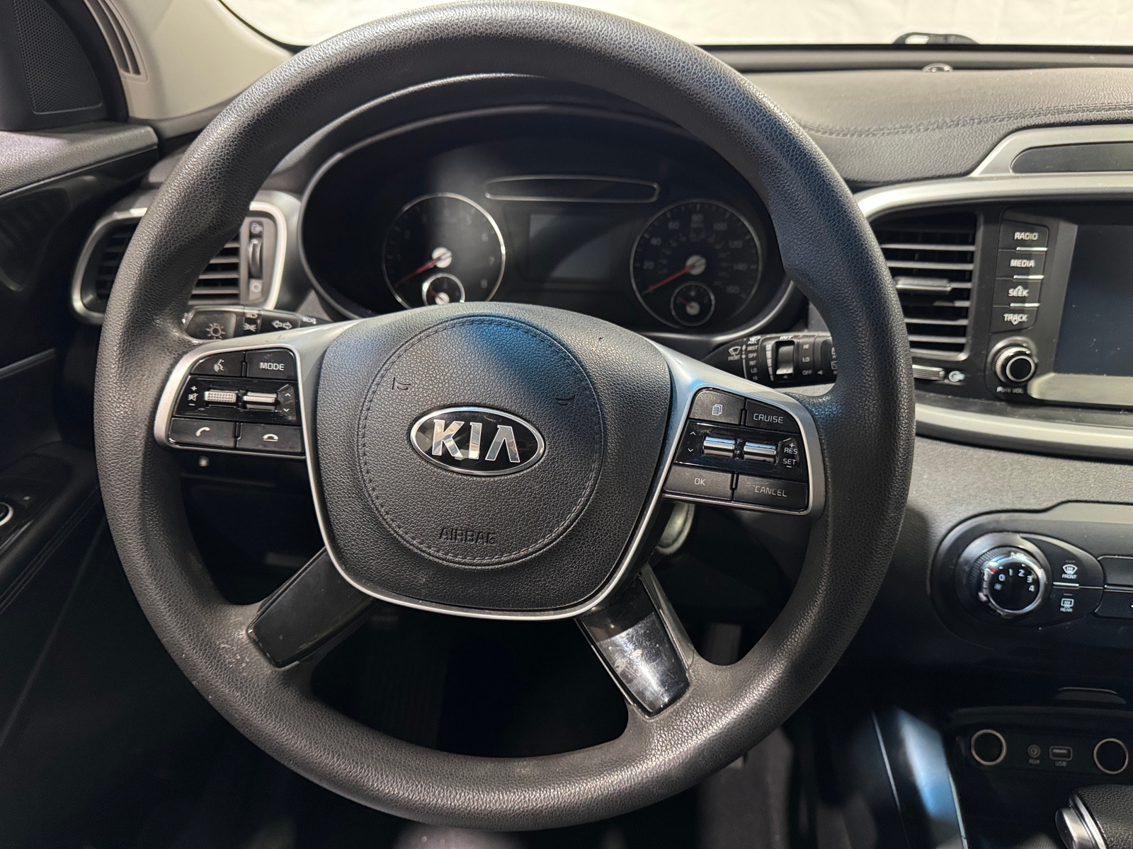 Thumbnail: 2019 Kia Sorento - 5