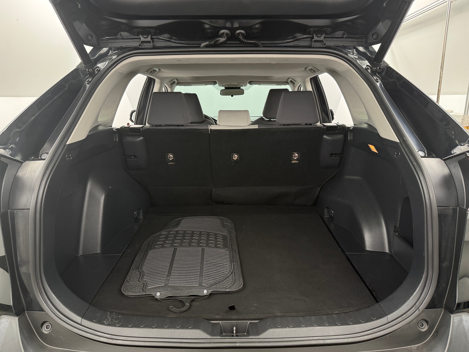 Thumbnail: 2019 Toyota RAV4 - 7