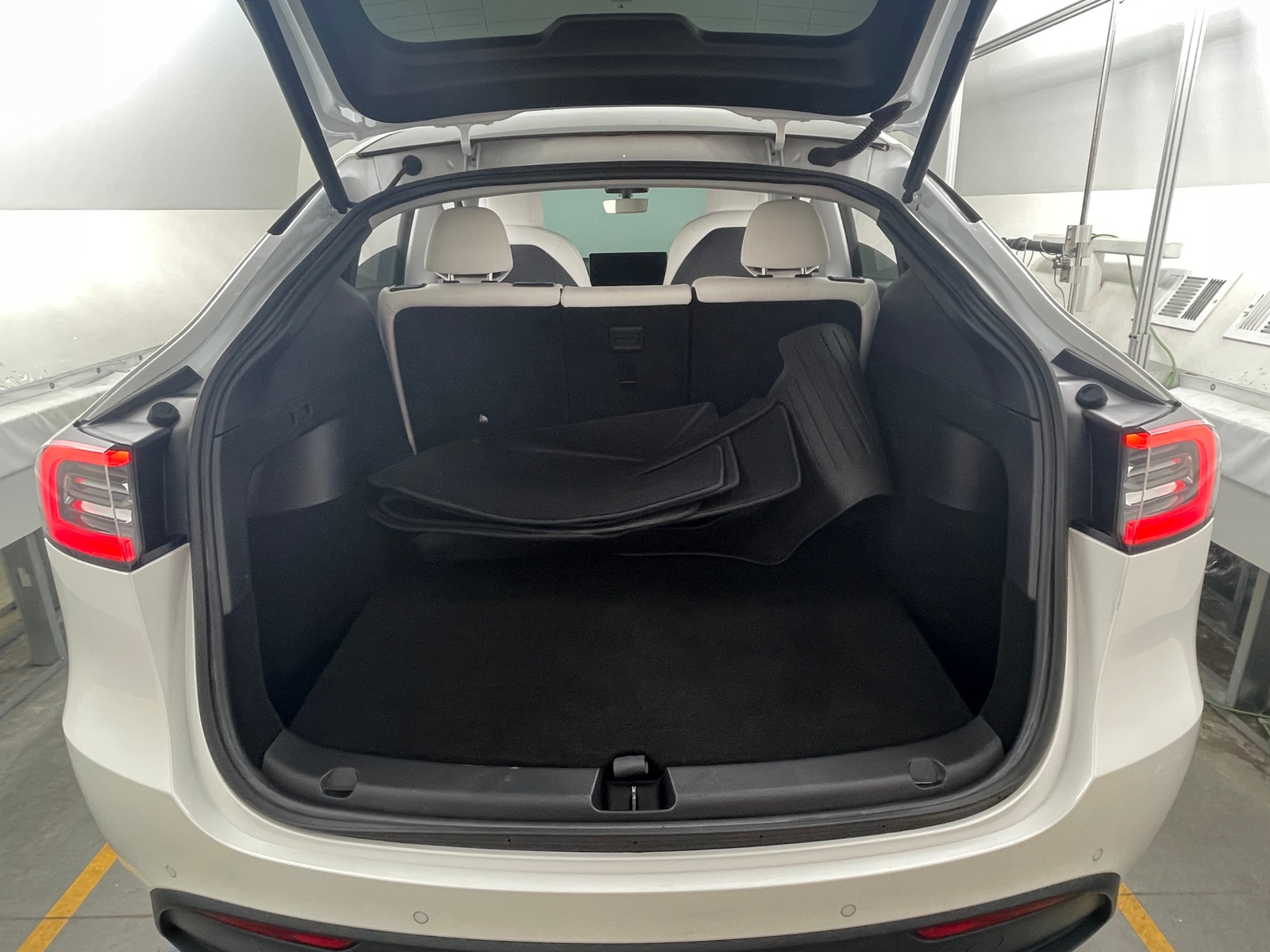 Thumbnail: 2021 Tesla Model Y - 6
