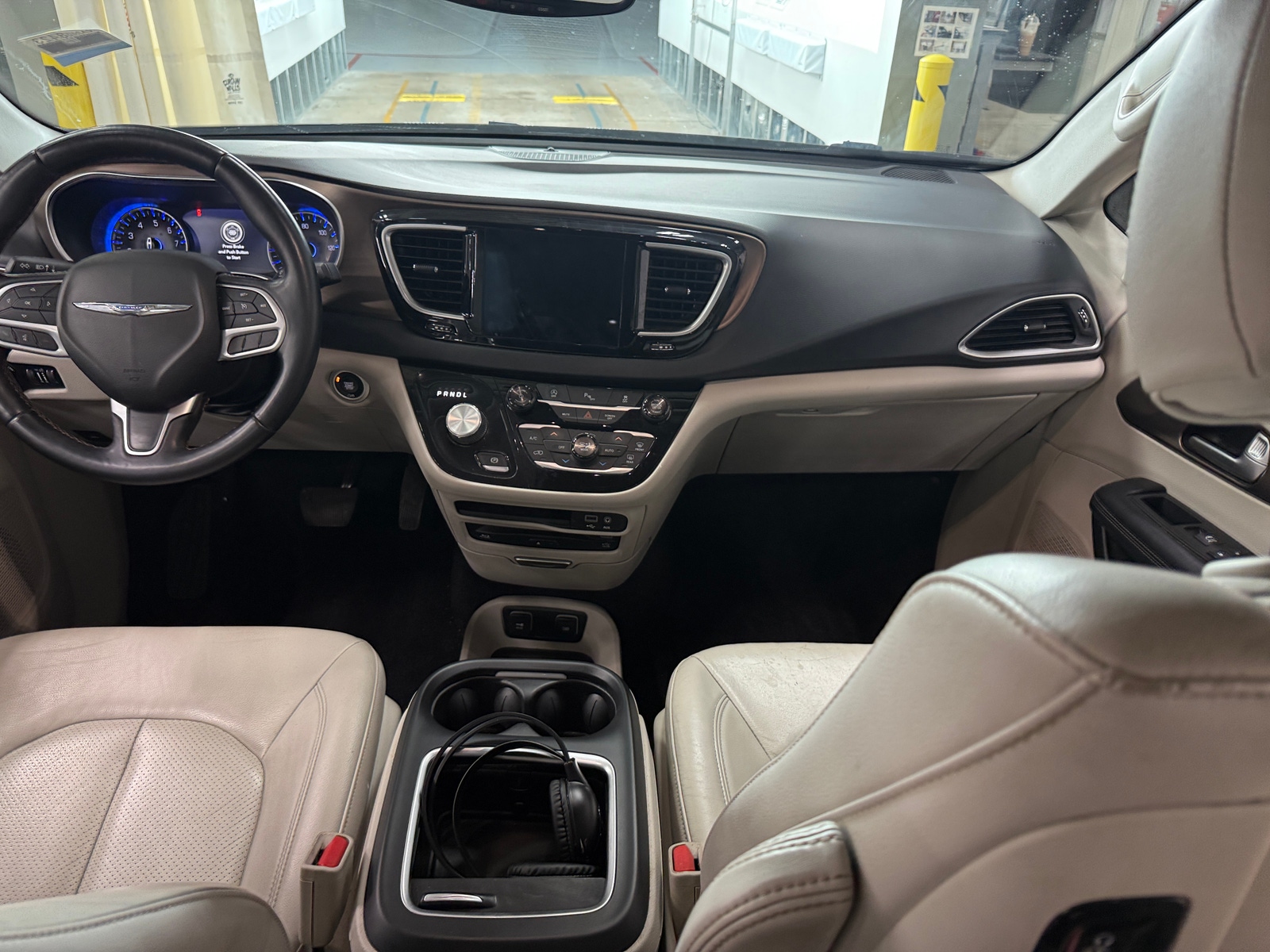 Thumbnail: 2018 Chrysler Pacifica - 2