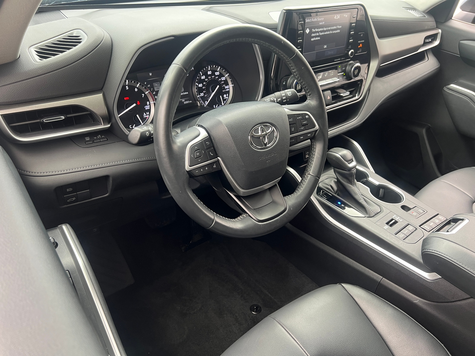 Thumbnail: 2022 Toyota Highlander - 2