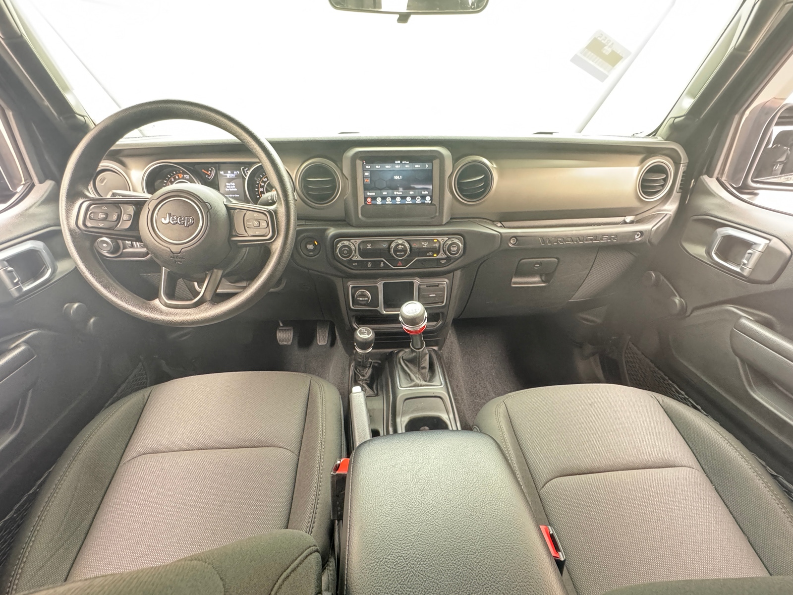 Thumbnail: 2022 Jeep Wrangler - 3