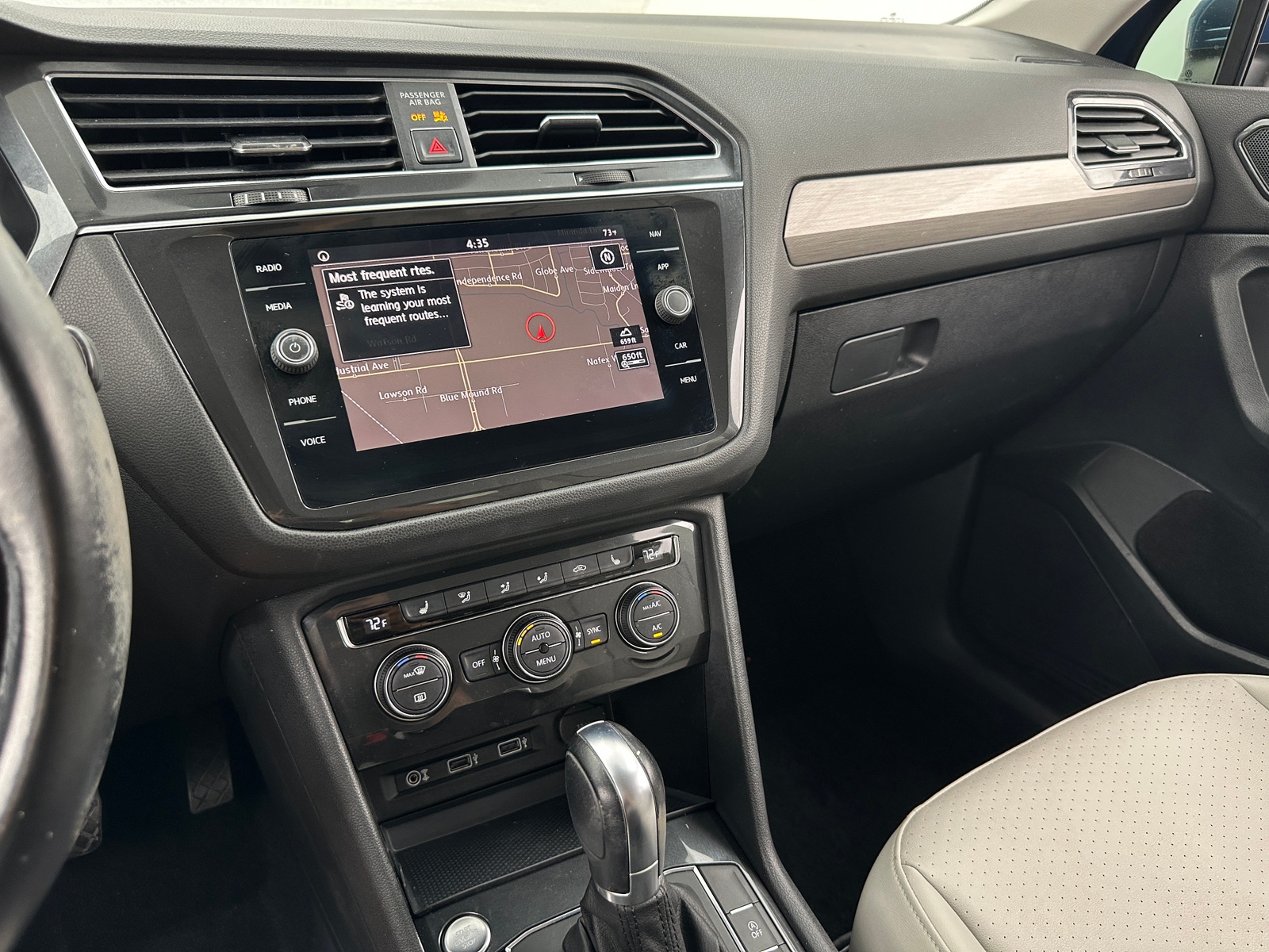 Thumbnail: 2018 Volkswagen Tiguan - 3